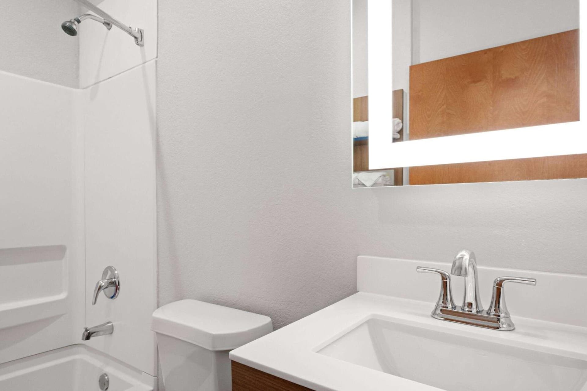 Microtel Inn & Suites by Wyndham of Houma gallery photo in Houma, LA — image 5