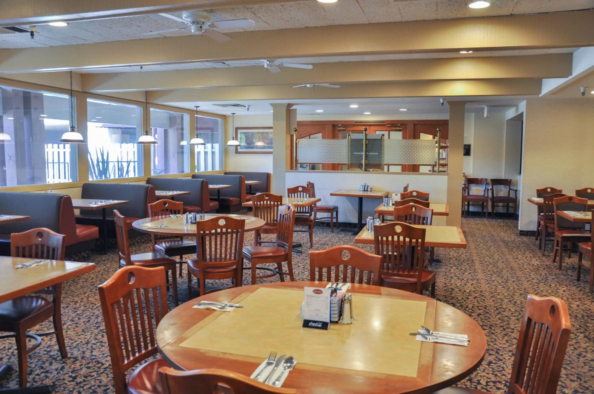 Piccadilly Inn Airport gallery photo in Fresno, CA — image 9