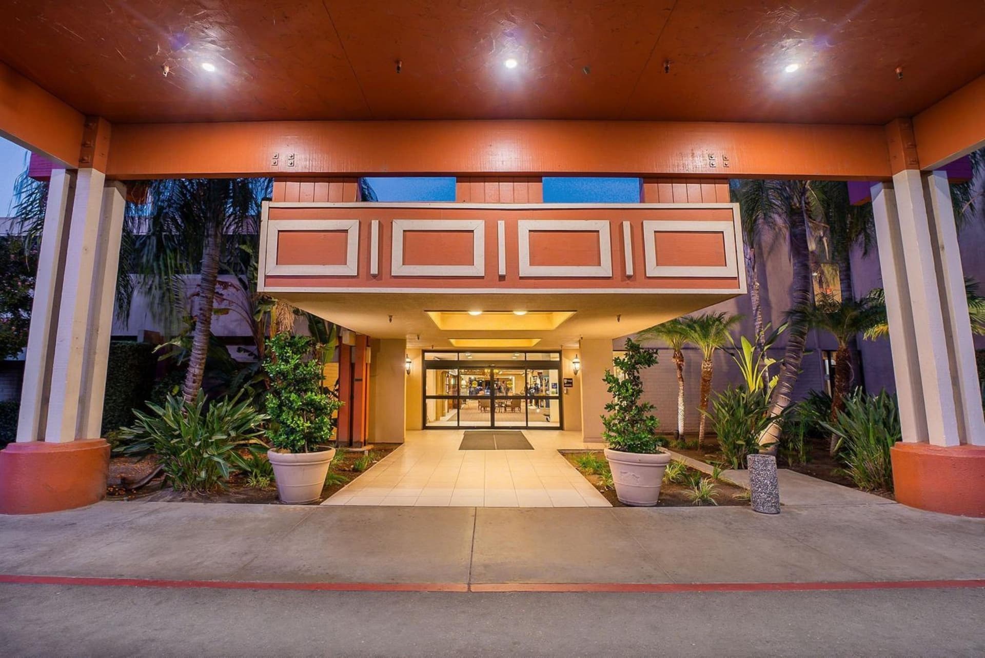 Piccadilly Inn Airport gallery photo in Fresno, CA — image 23