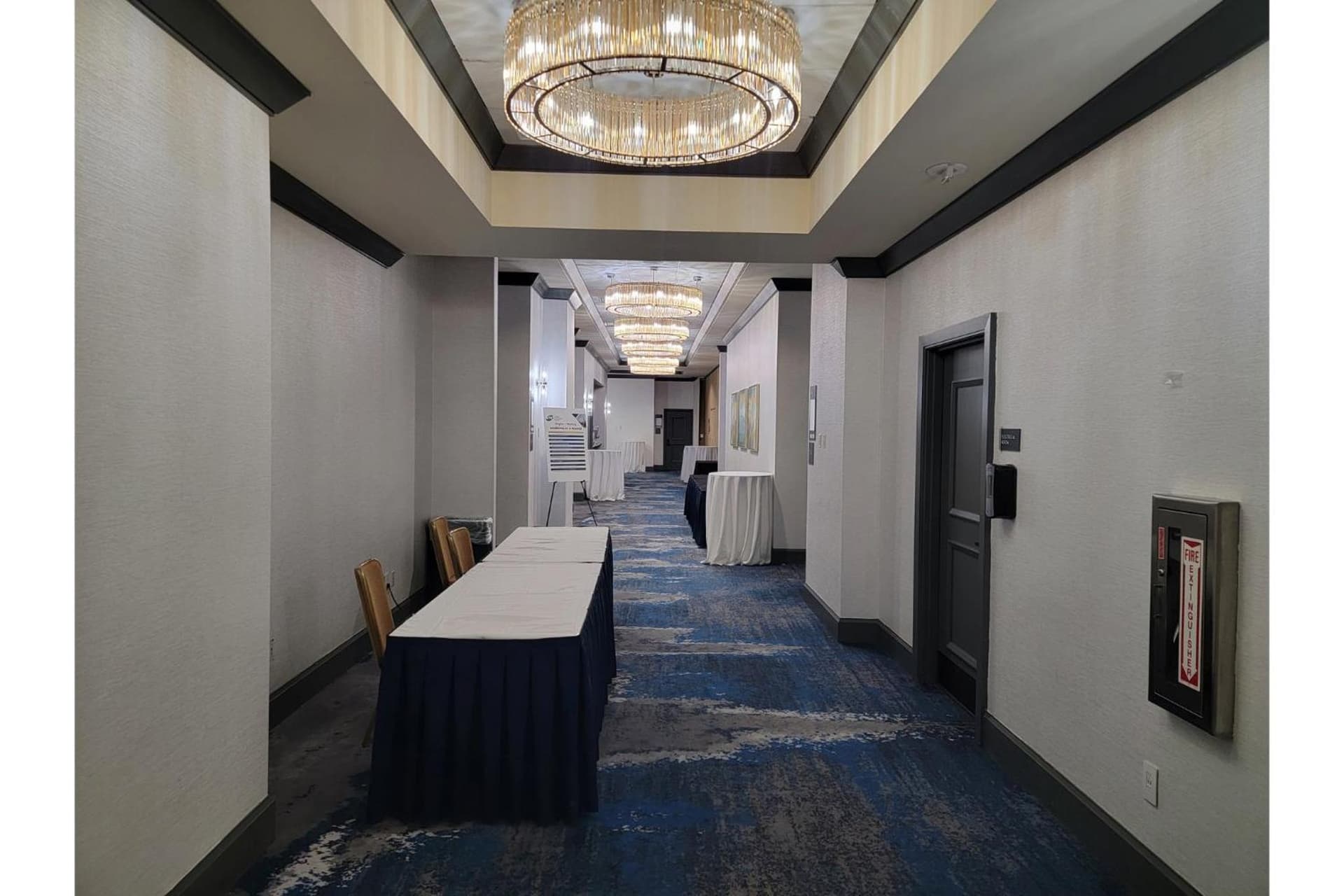 Crowne Plaza Dallas Downtown by IHG interior in Dallas, TX — gallery photo 2
