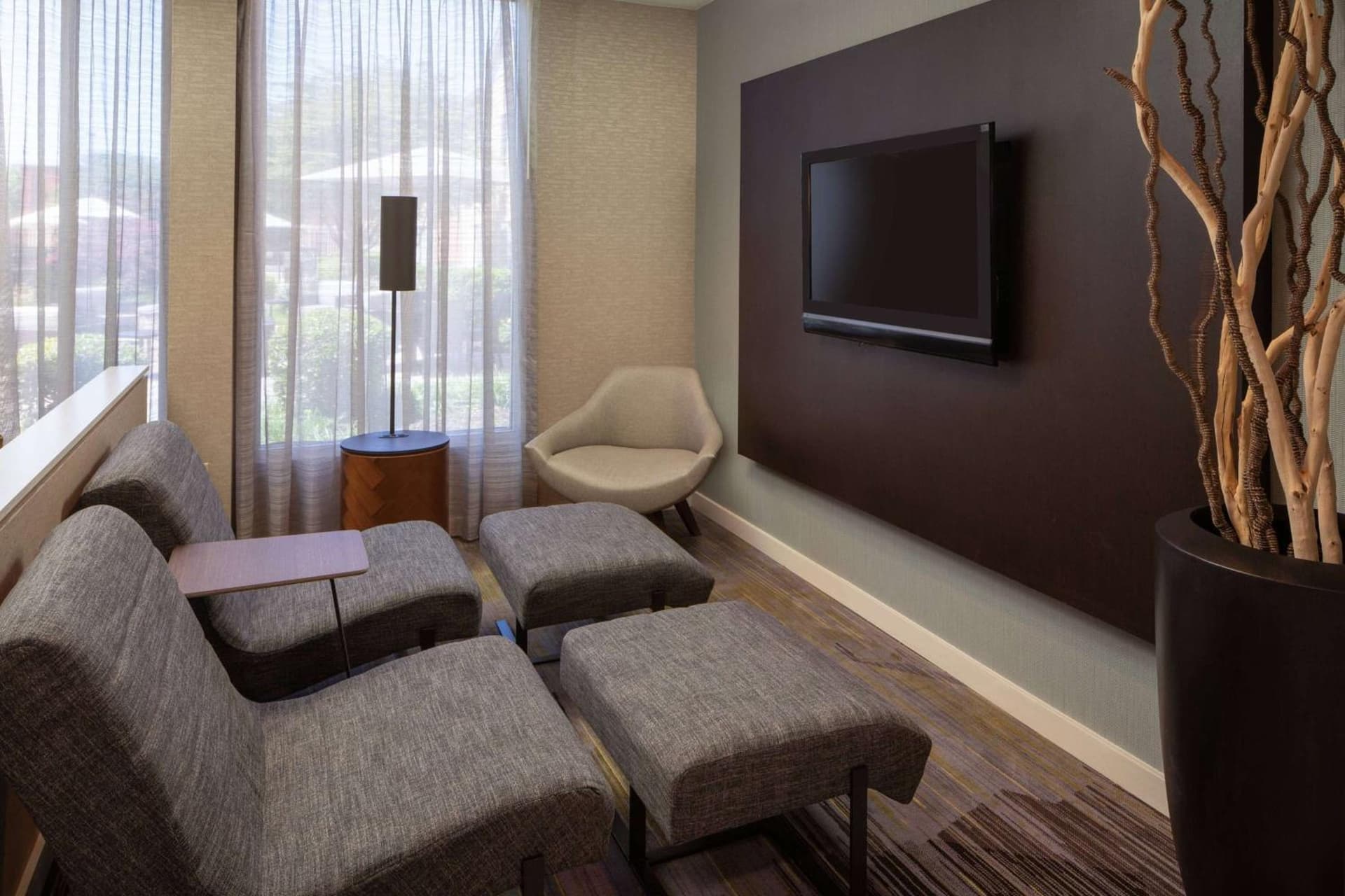 Sonesta Select Chattanooga Hamilton Place gallery photo in Chattanooga, TN — image 9