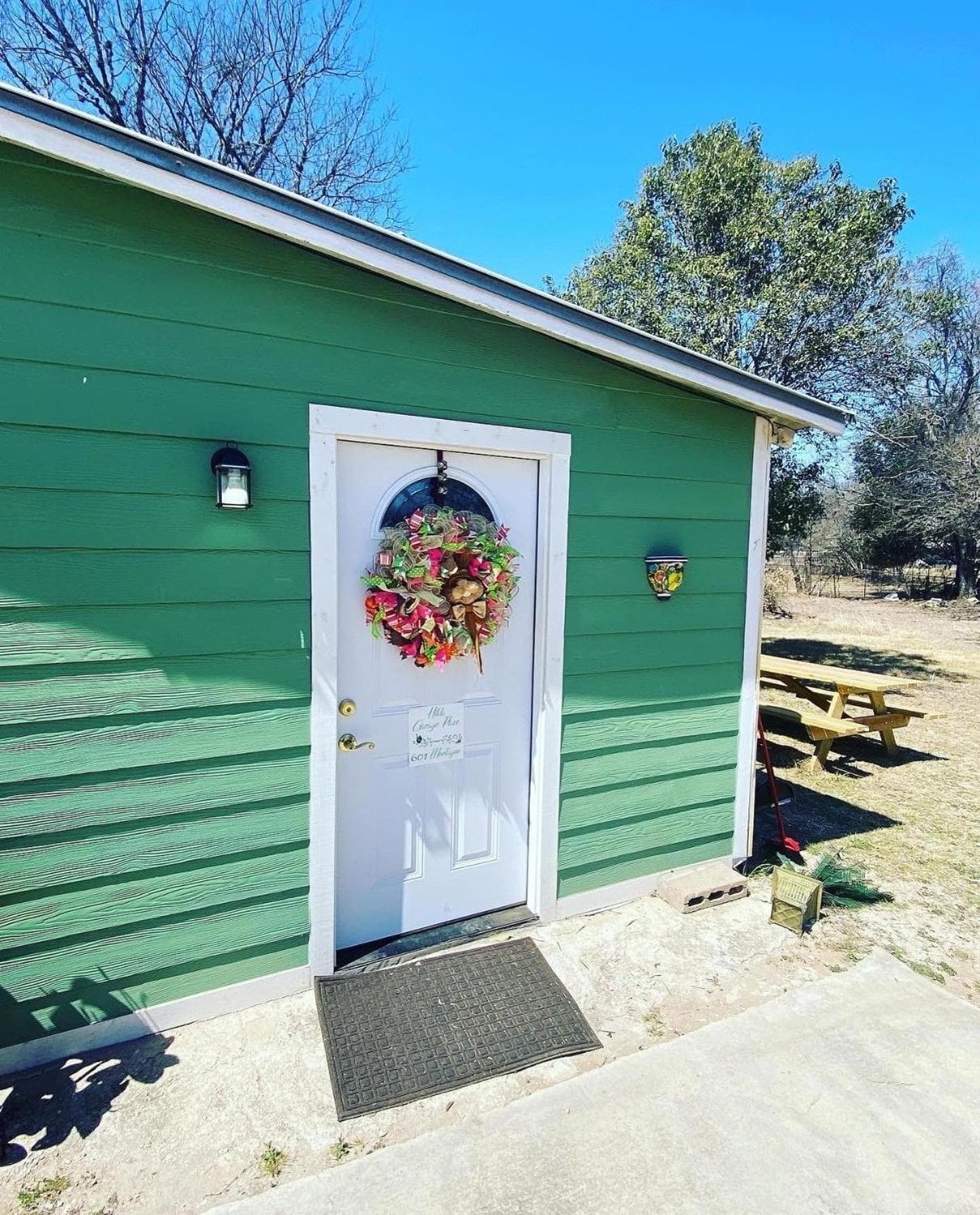 Hilda's Garage~Bandera, TX. property views in Bandera, TX — gallery photo 3
