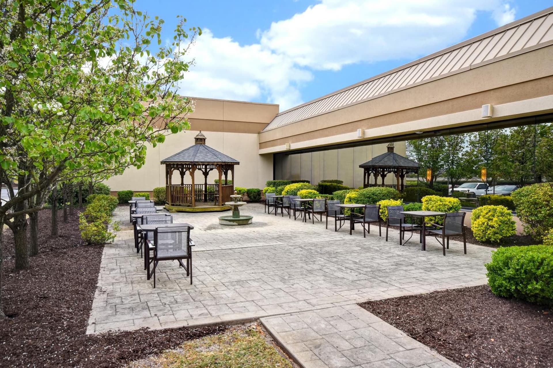 DoubleTree by Hilton Hotel Augusta gallery photo in Augusta, GA — image 24