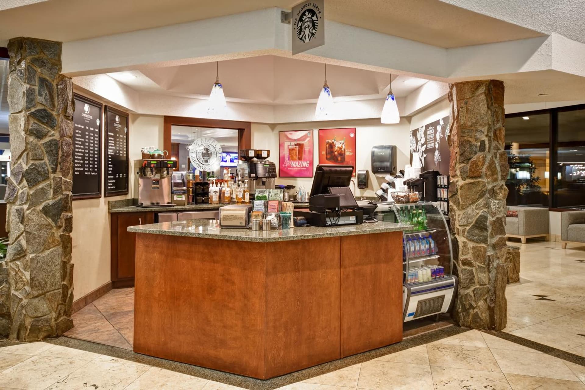 DoubleTree by Hilton Hotel Augusta interior in Augusta, GA — gallery photo 2