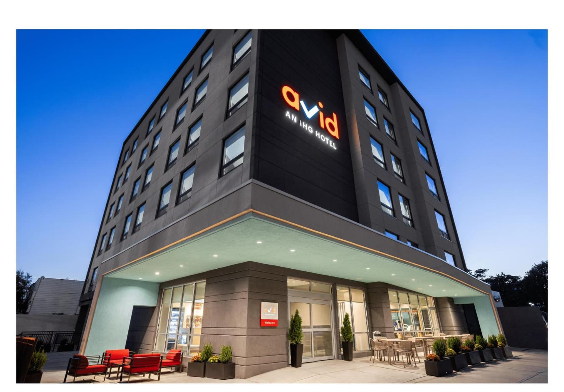 avid hotels - Brooklyn Dyker Heights by IHG gallery photo in Brooklyn, NY — image 64