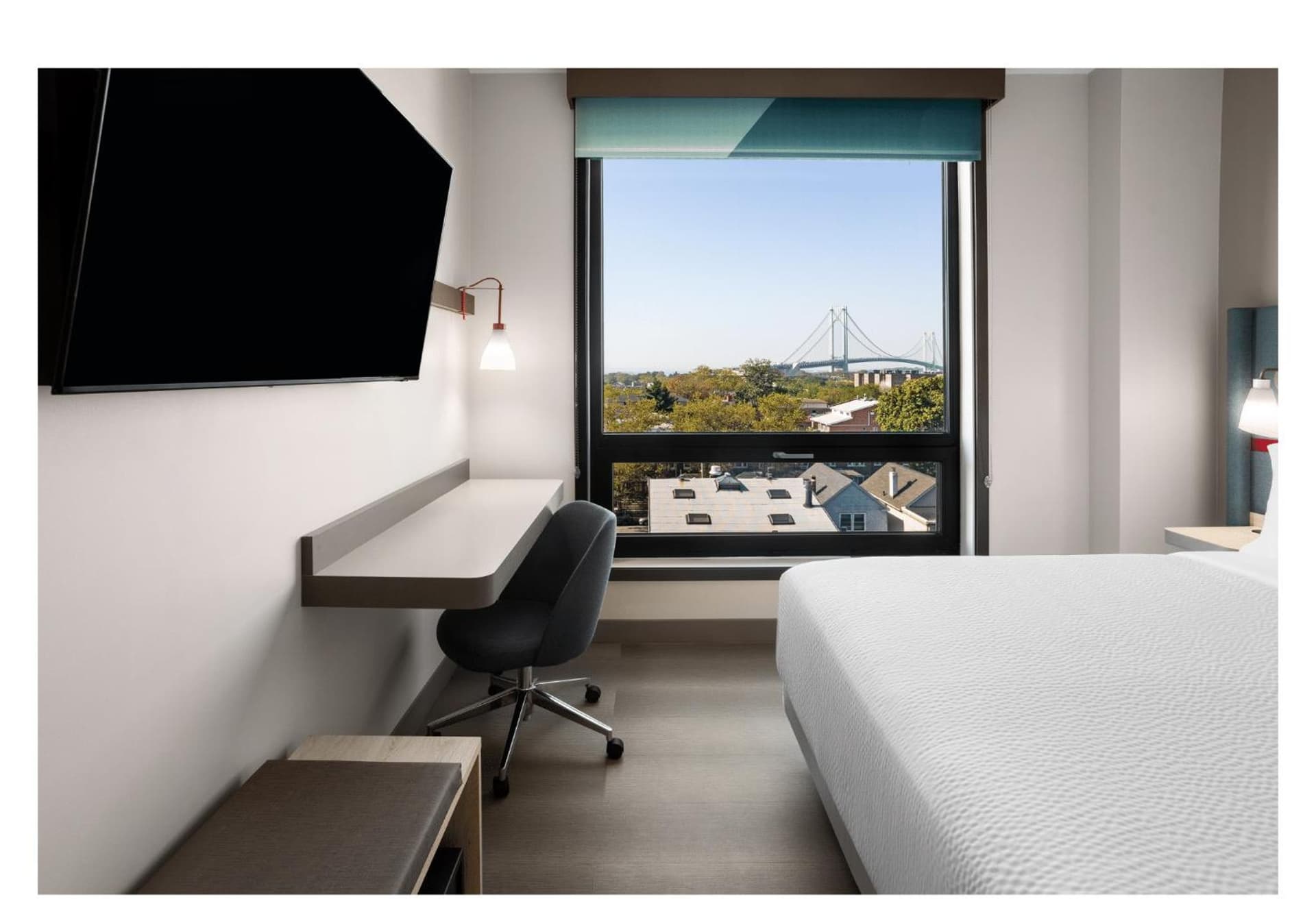 avid hotels - Brooklyn Dyker Heights by IHG gallery photo in Brooklyn, NY — image 62