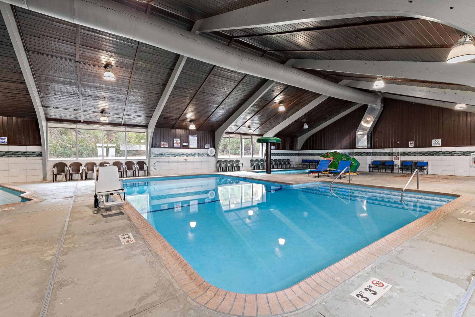 AmericInn by Wyndham Rochester Near Mayo Clinic gallery photo in Rochester, MN — image 10