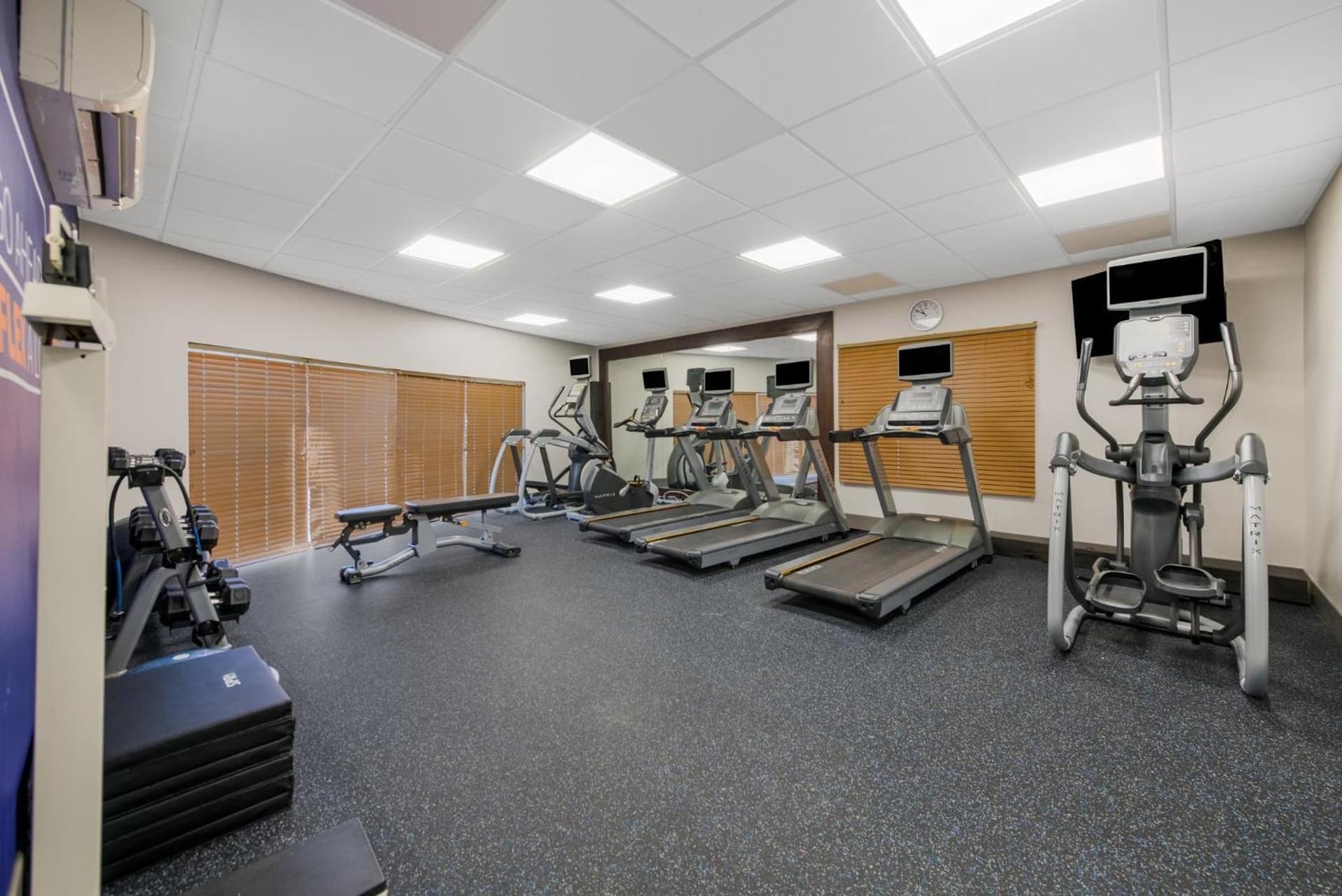 Holiday Inn Express Hotels- Hampton by IHG property views in Hampton, VA — gallery photo 3