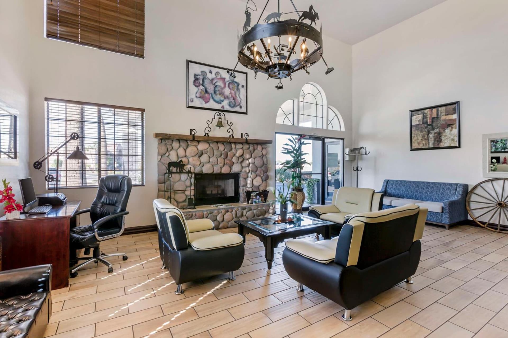 Best Western Superstition Springs Inn interior in Mesa, AZ — gallery photo 2