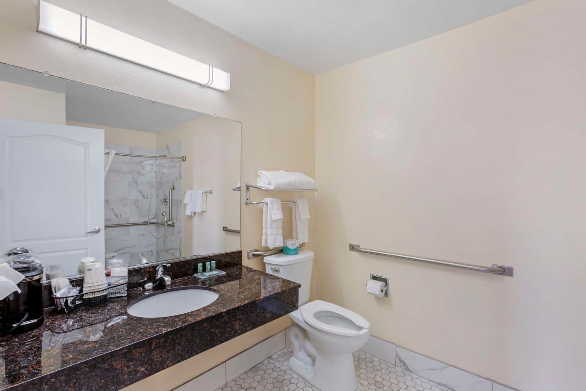 Best Western Superstition Springs Inn gallery photo in Mesa, AZ — image 7