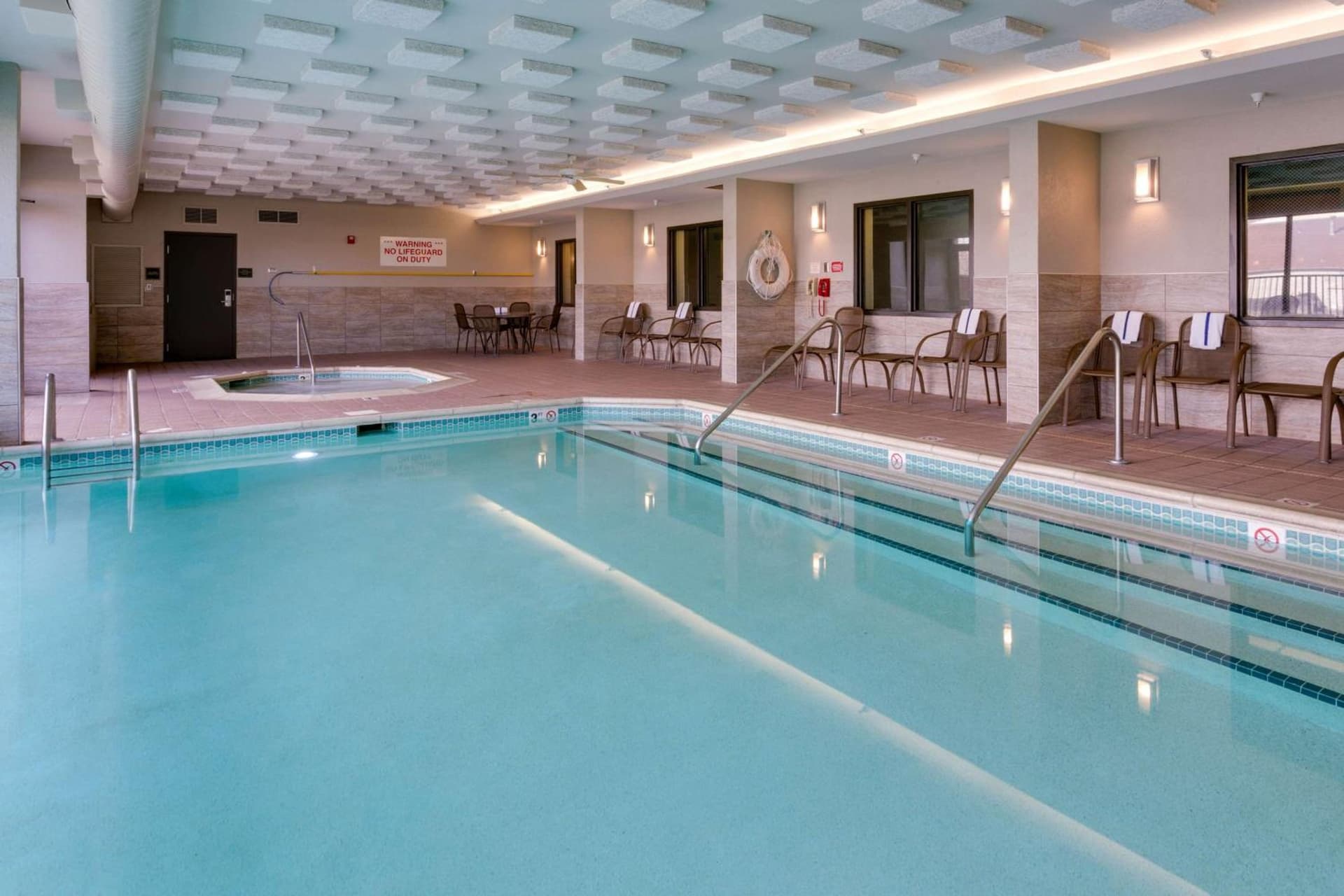 Drury Inn & Suites Overland Park gallery photo in Overland Park, KS — image 5