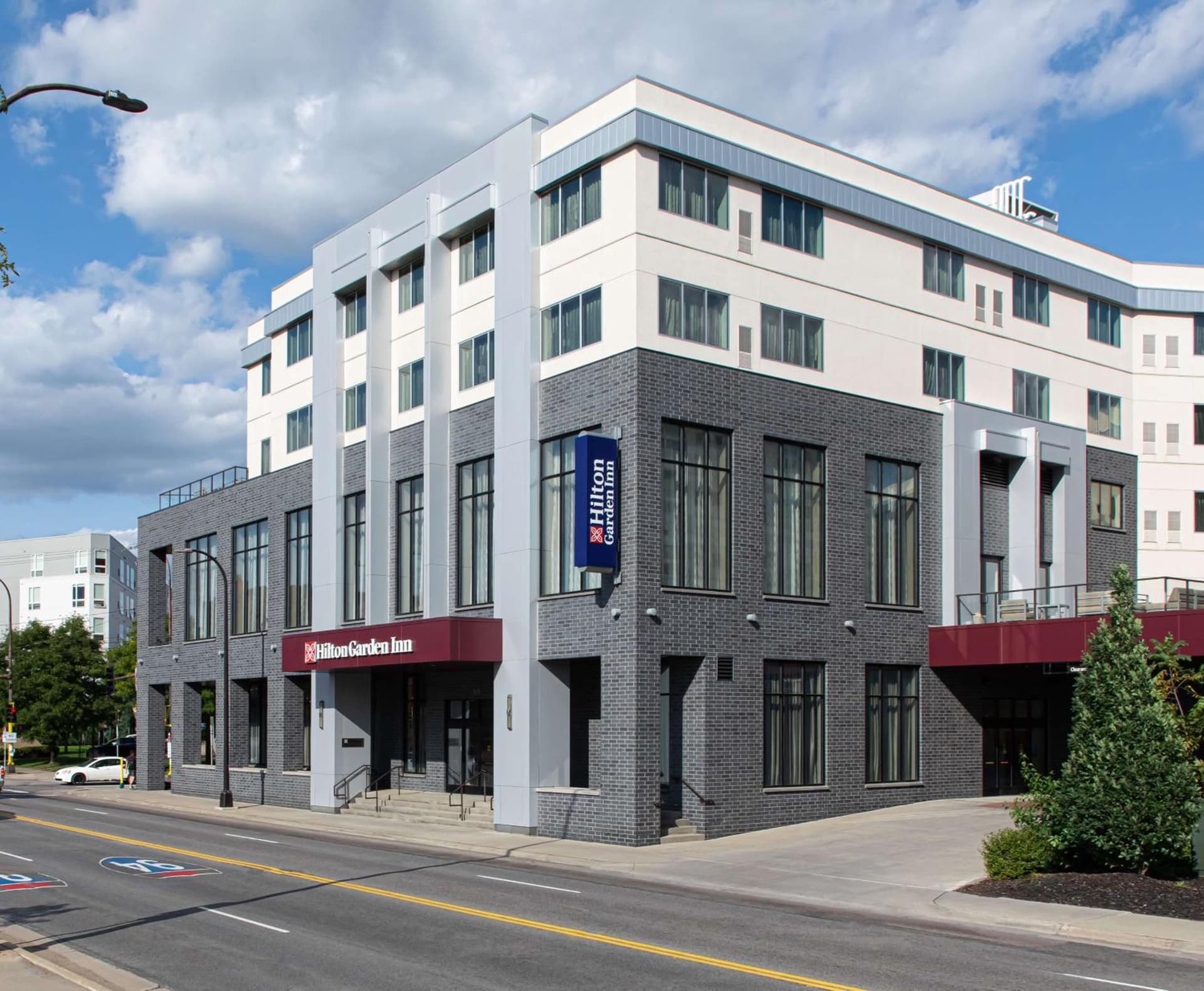 Hilton Garden Inn Minneapolis - University Area interior in Minneapolis, MN — gallery photo 2