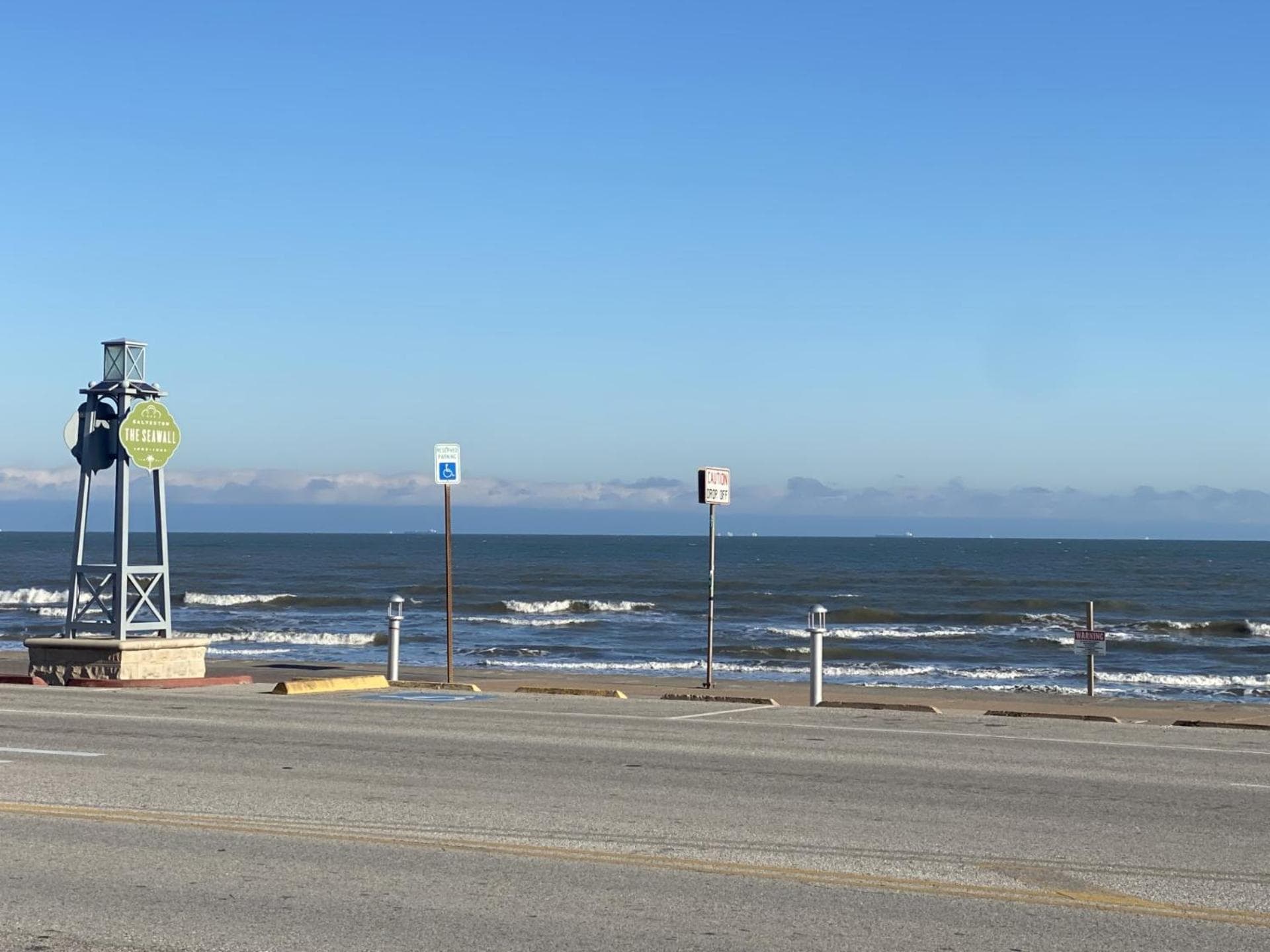 Wingate by Wyndham Galveston Beachfront at the Seawall gallery photo in Galveston, TX — image 38