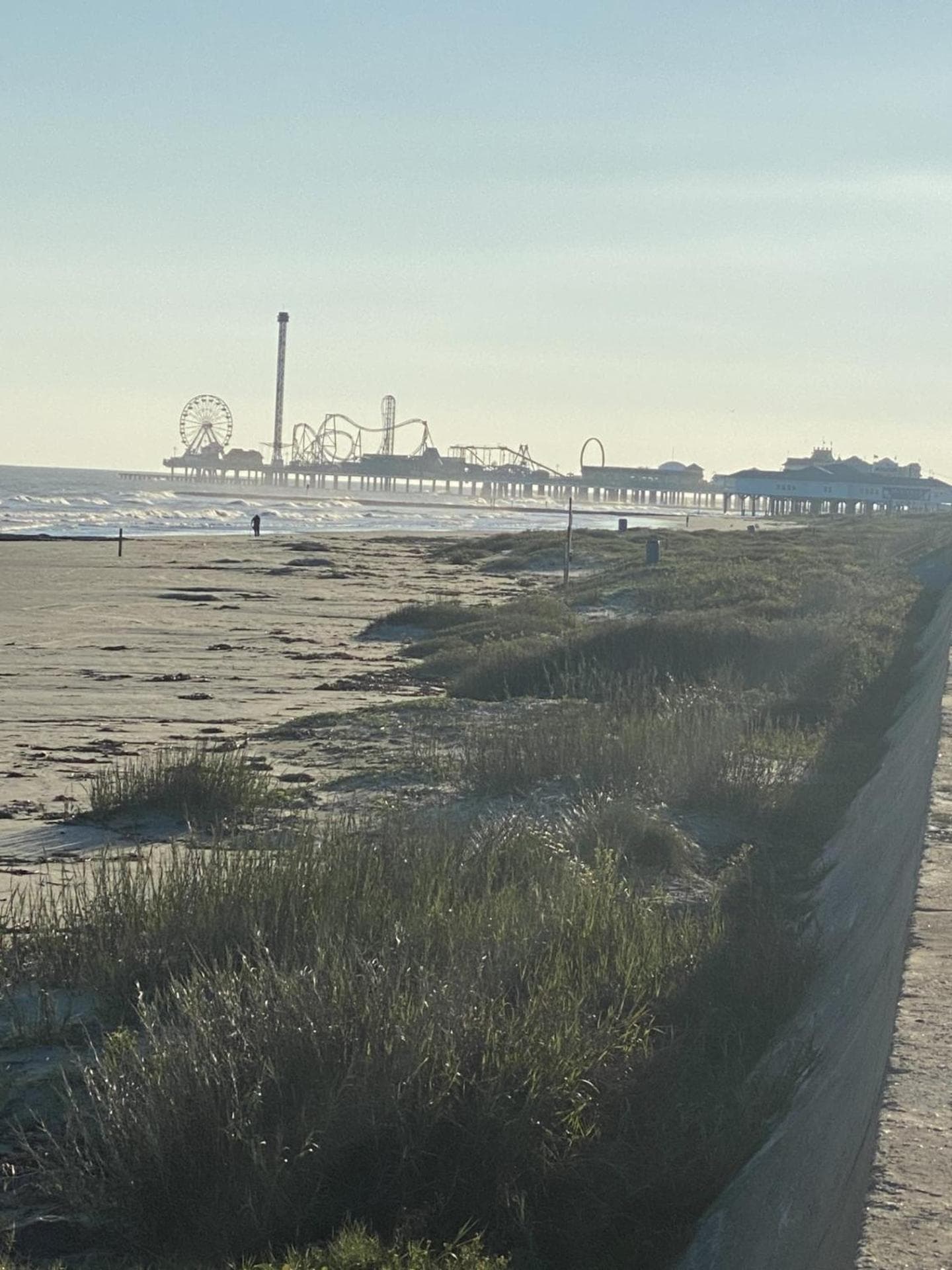Wingate by Wyndham Galveston Beachfront at the Seawall gallery photo in Galveston, TX — image 21