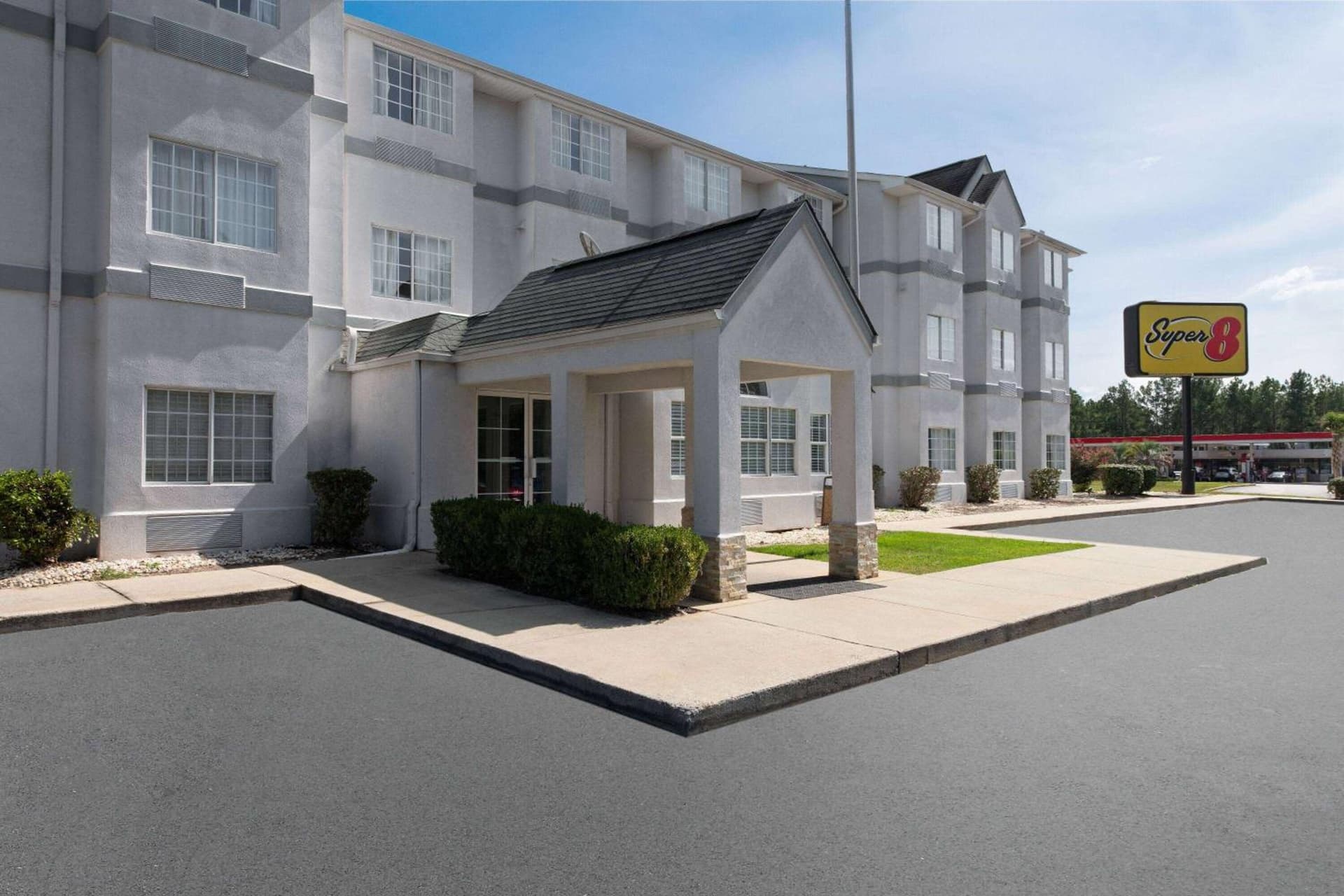 Super 8 by Wyndham Harbison/Parkridge Hospital property views in Columbia, SC — gallery photo 3