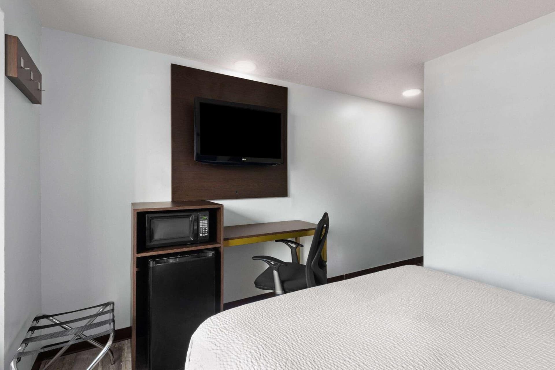 Super 8 by Wyndham Harbison/Parkridge Hospital gallery photo in Columbia, SC — image 28