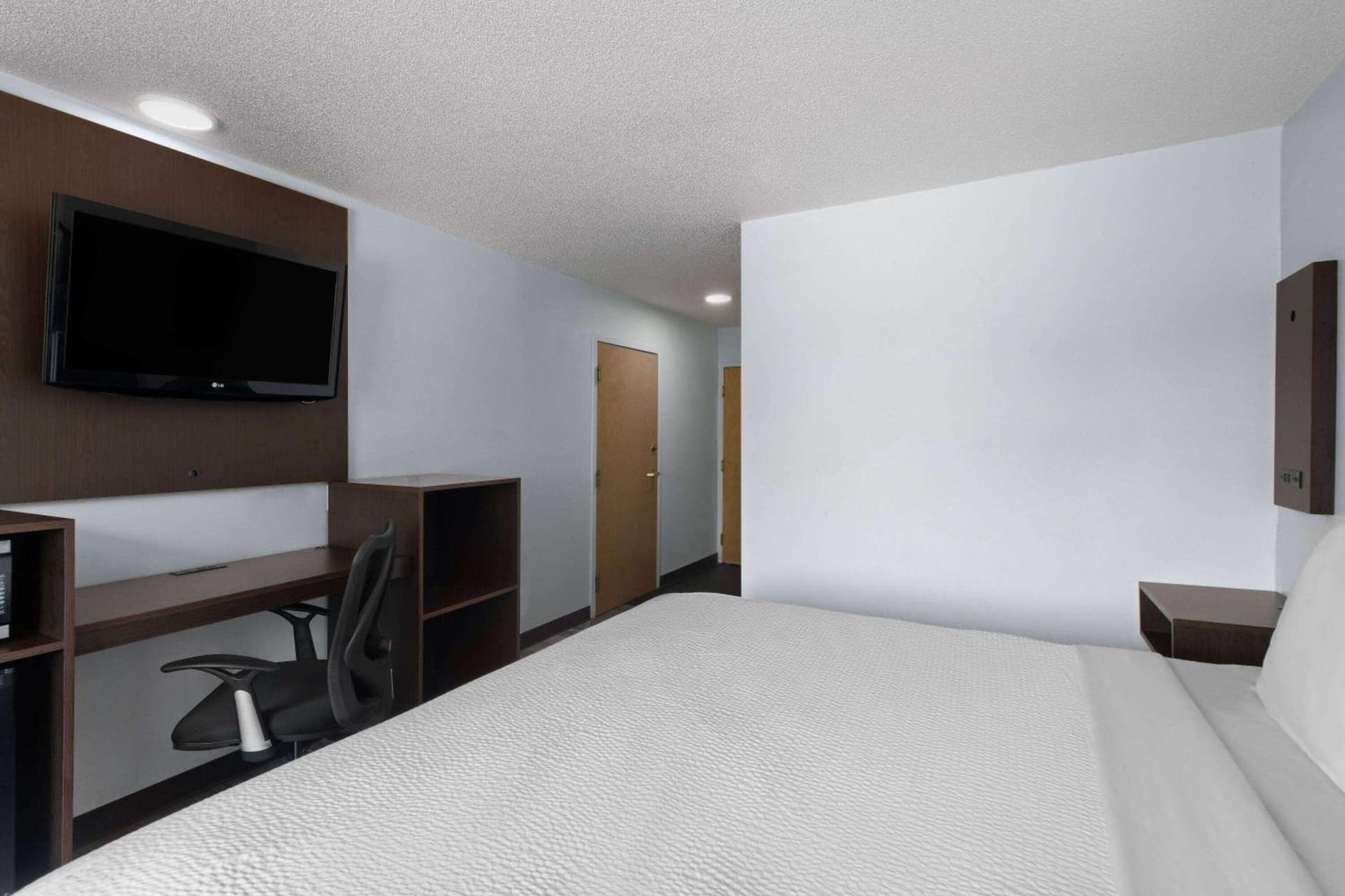 Super 8 by Wyndham Harbison/Parkridge Hospital gallery photo in Columbia, SC — image 27