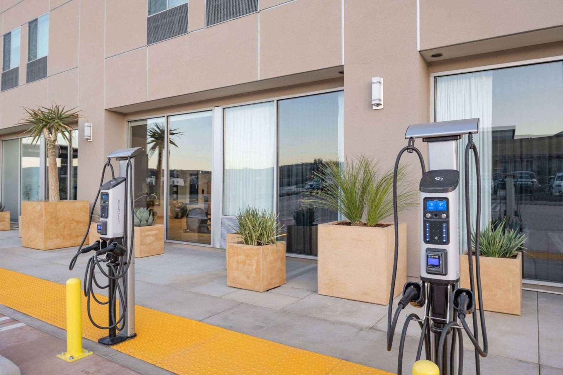 La Quinta Inn & Suites by Wyndham Yucaipa gallery photo in Yucaipa, CA — image 9