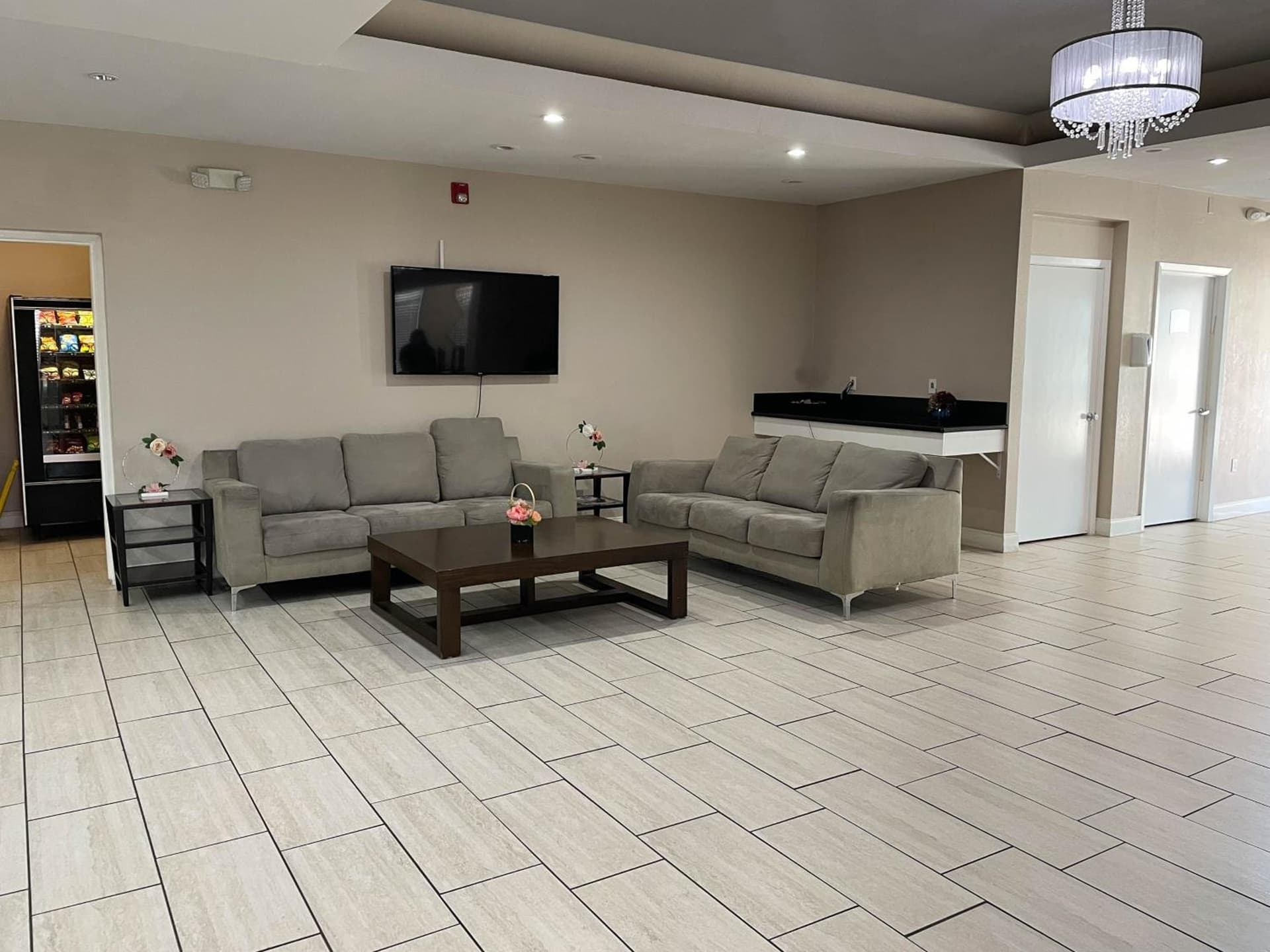 Studio 6 Suites North Richland Hills TX property views in North Richland Hills, TX — gallery photo 3