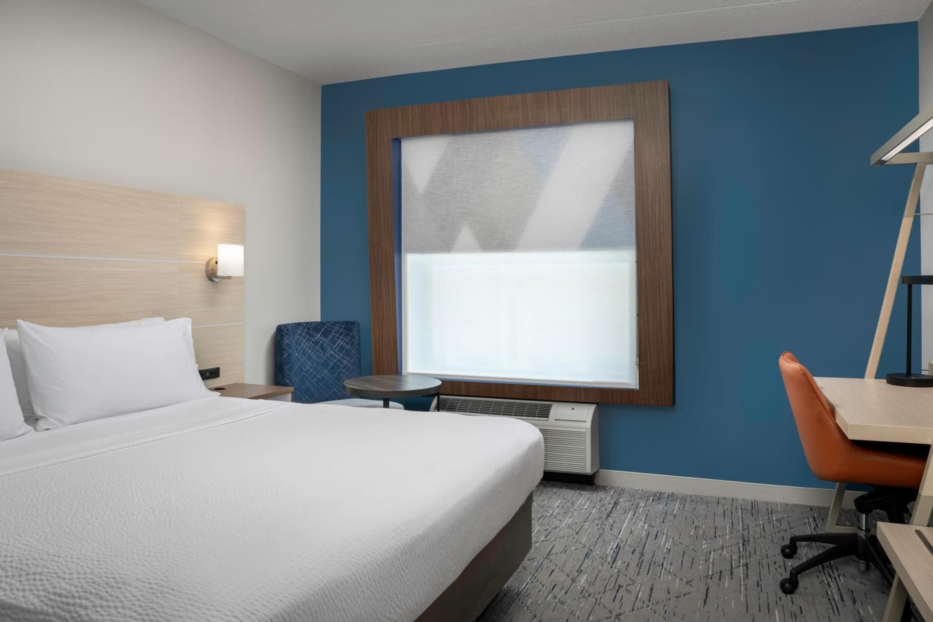 Holiday Inn Express & Suites Pittsburgh North Shore by IHG gallery photo in Pittsburgh, PA — image 51