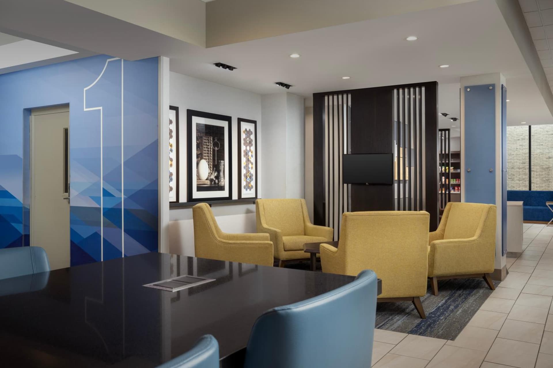 Holiday Inn Express & Suites Pittsburgh North Shore by IHG gallery photo in Pittsburgh, PA — image 37