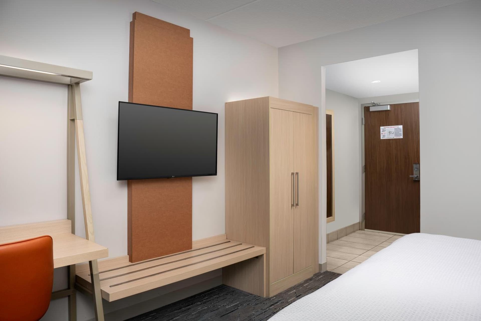 Holiday Inn Express & Suites Pittsburgh North Shore by IHG gallery photo in Pittsburgh, PA — image 25