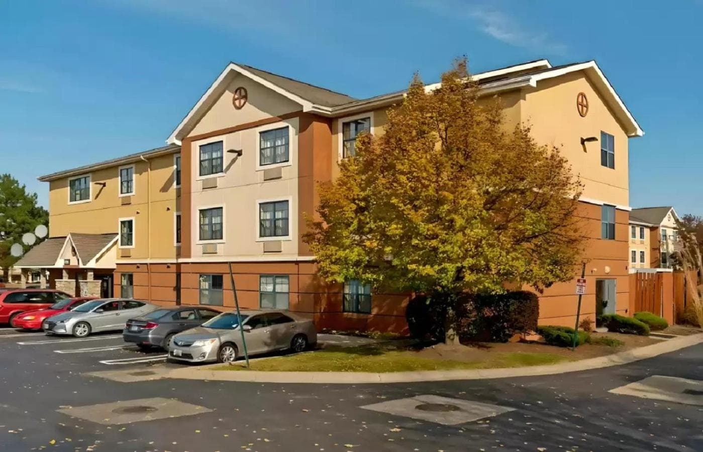Suburban Studios Auburn Hills - Detroit featured exterior or lobby in Auburn Hills, MI — similar hotel