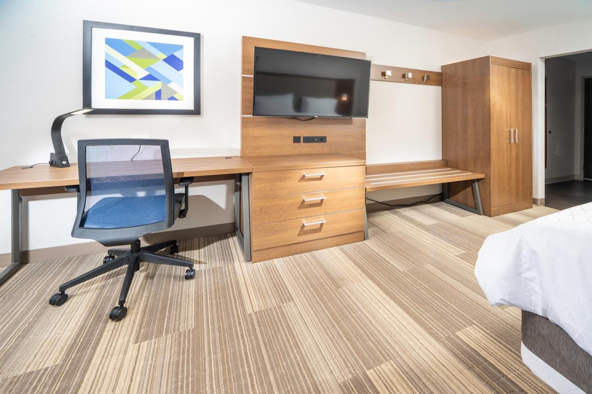 Holiday Inn Express & Suites - Florence - Cincinnati Airport by IHG gallery photo in Florence, KY — image 30