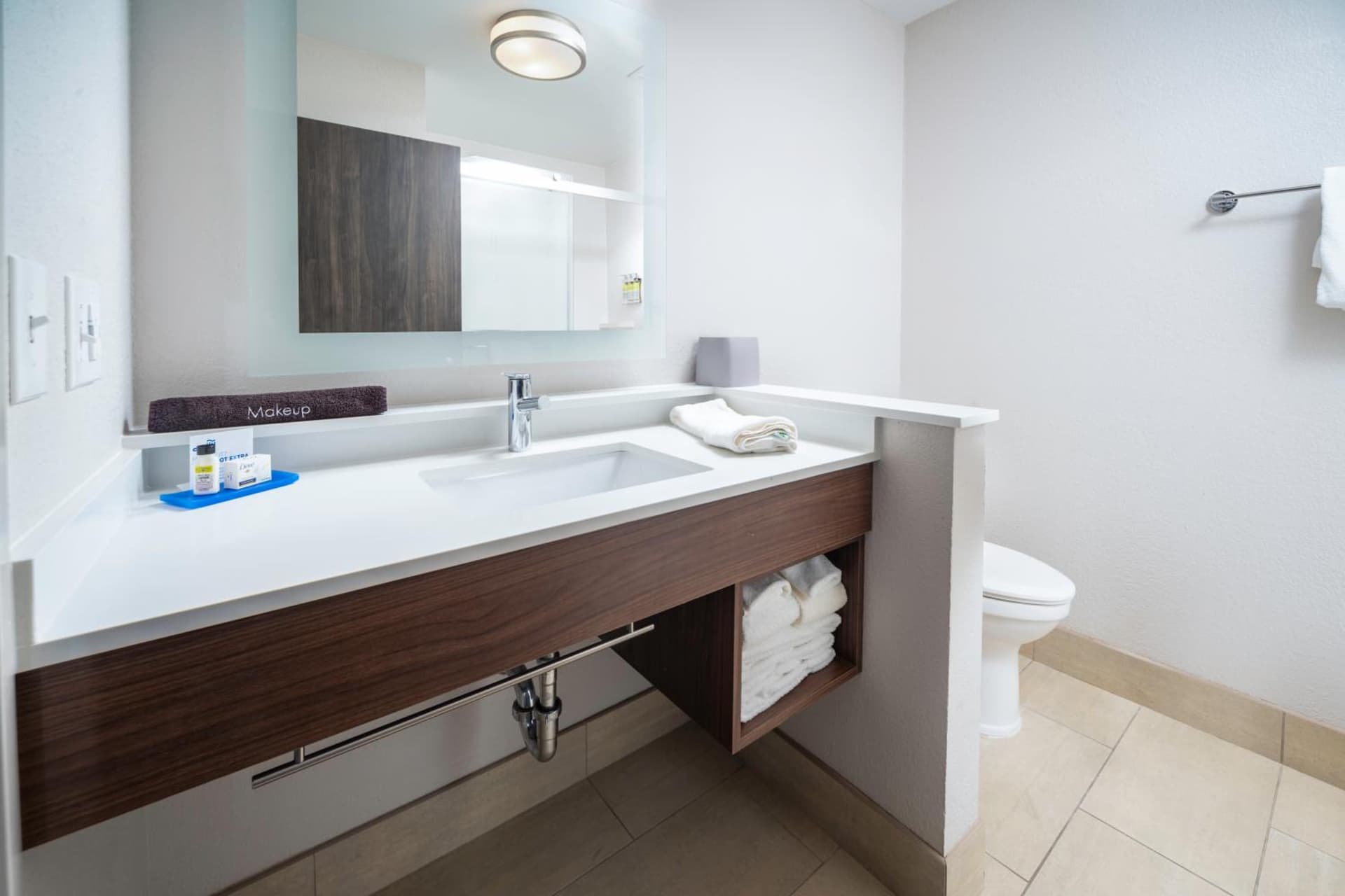 Holiday Inn Express & Suites - Florence - Cincinnati Airport by IHG gallery photo in Florence, KY — image 23