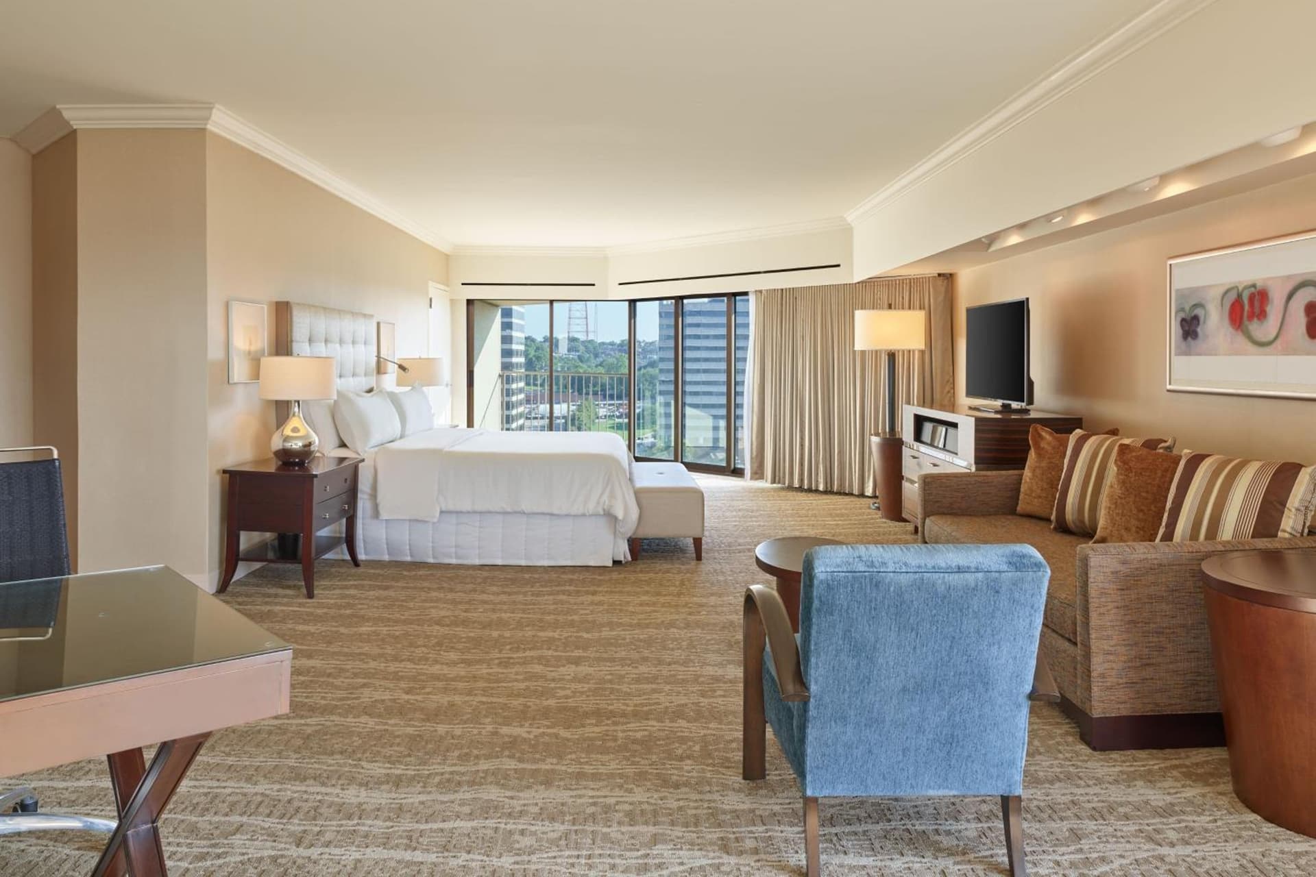 The Westin Kansas City at Crown Center gallery photo in Kansas City, MO — image 13