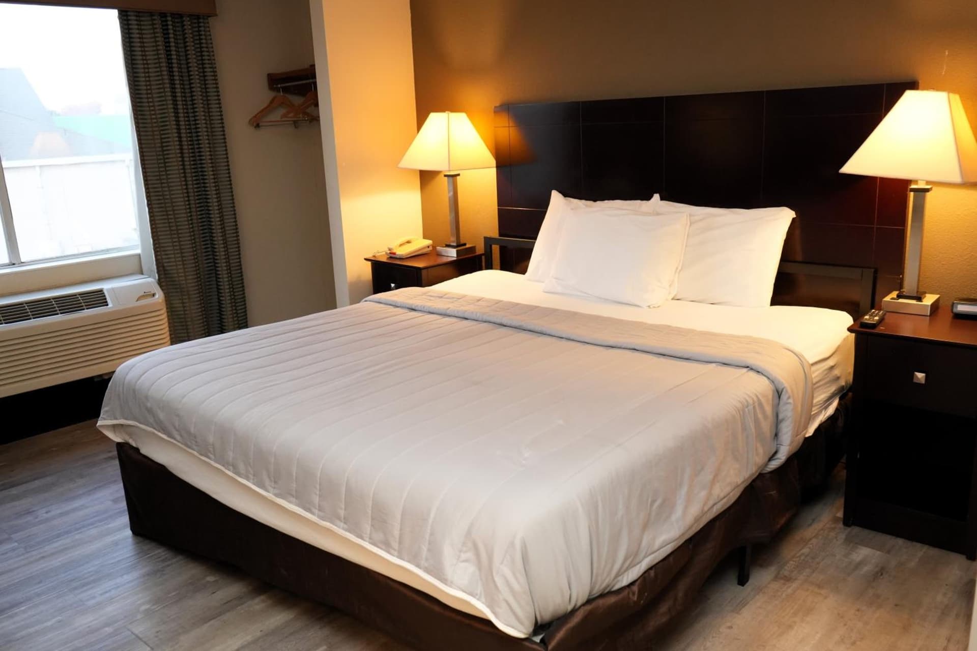 Copley Inn & Suites By OYO Akron OH gallery photo in Akron, OH — image 10