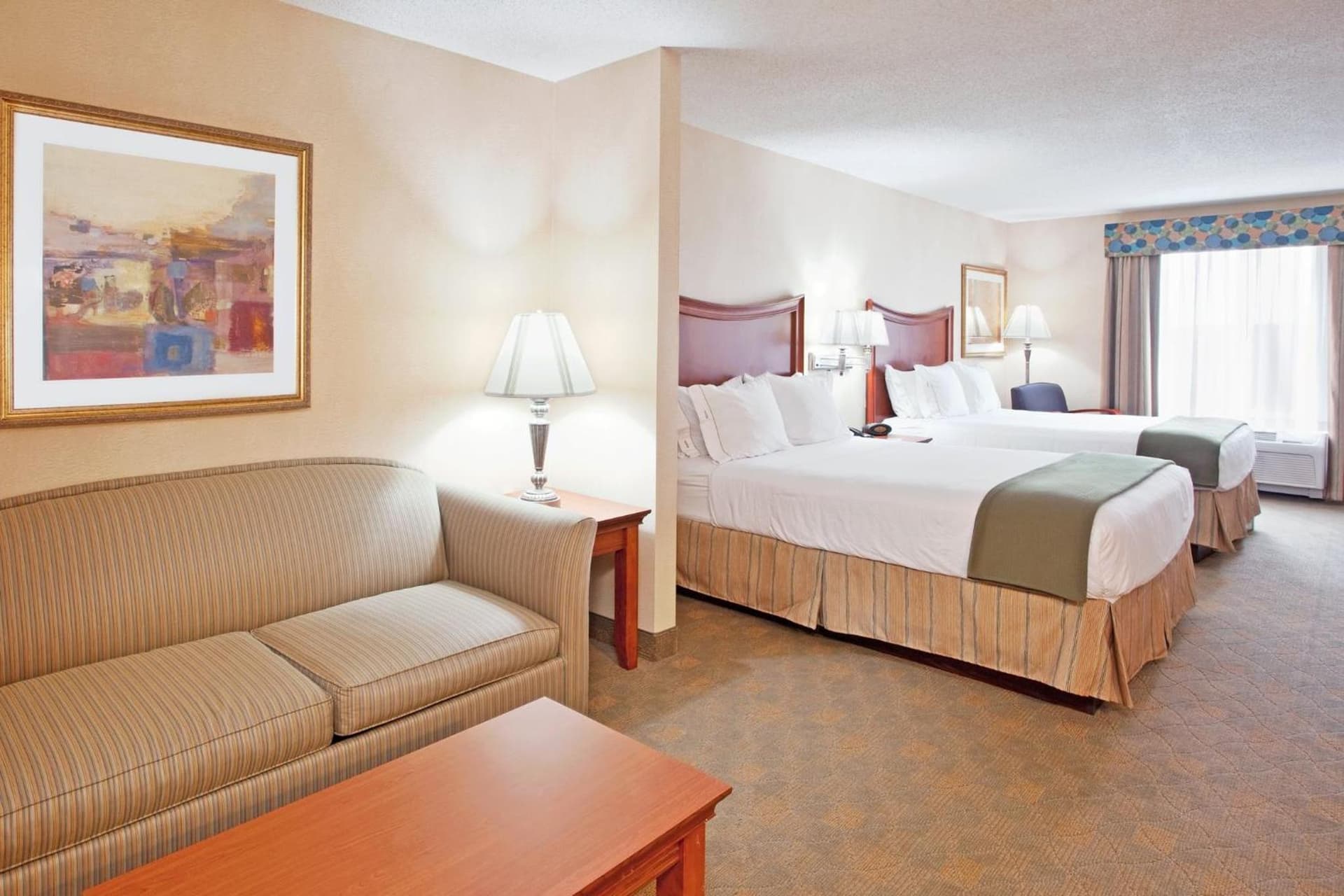 Holiday Inn Express Hotel & Suites Auburn Hills by IHG gallery photo in Auburn Hills, MI — image 5