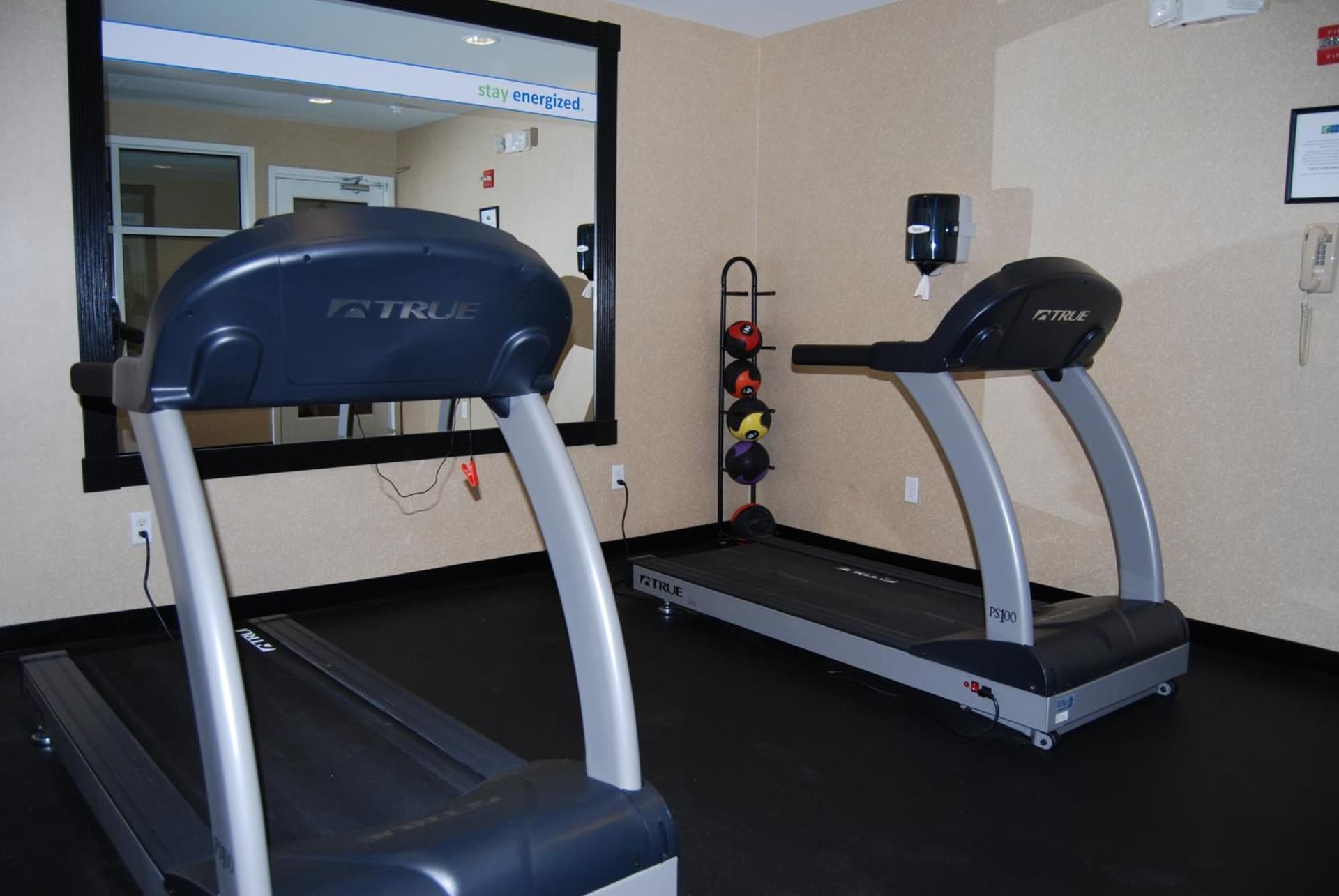 Holiday Inn Express Hotel & Suites Auburn Hills by IHG gallery photo in Auburn Hills, MI — image 30