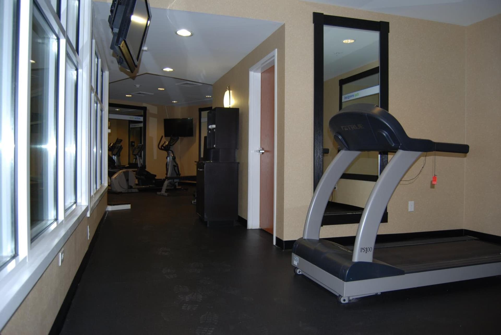 Holiday Inn Express Hotel & Suites Auburn Hills by IHG gallery photo in Auburn Hills, MI — image 26