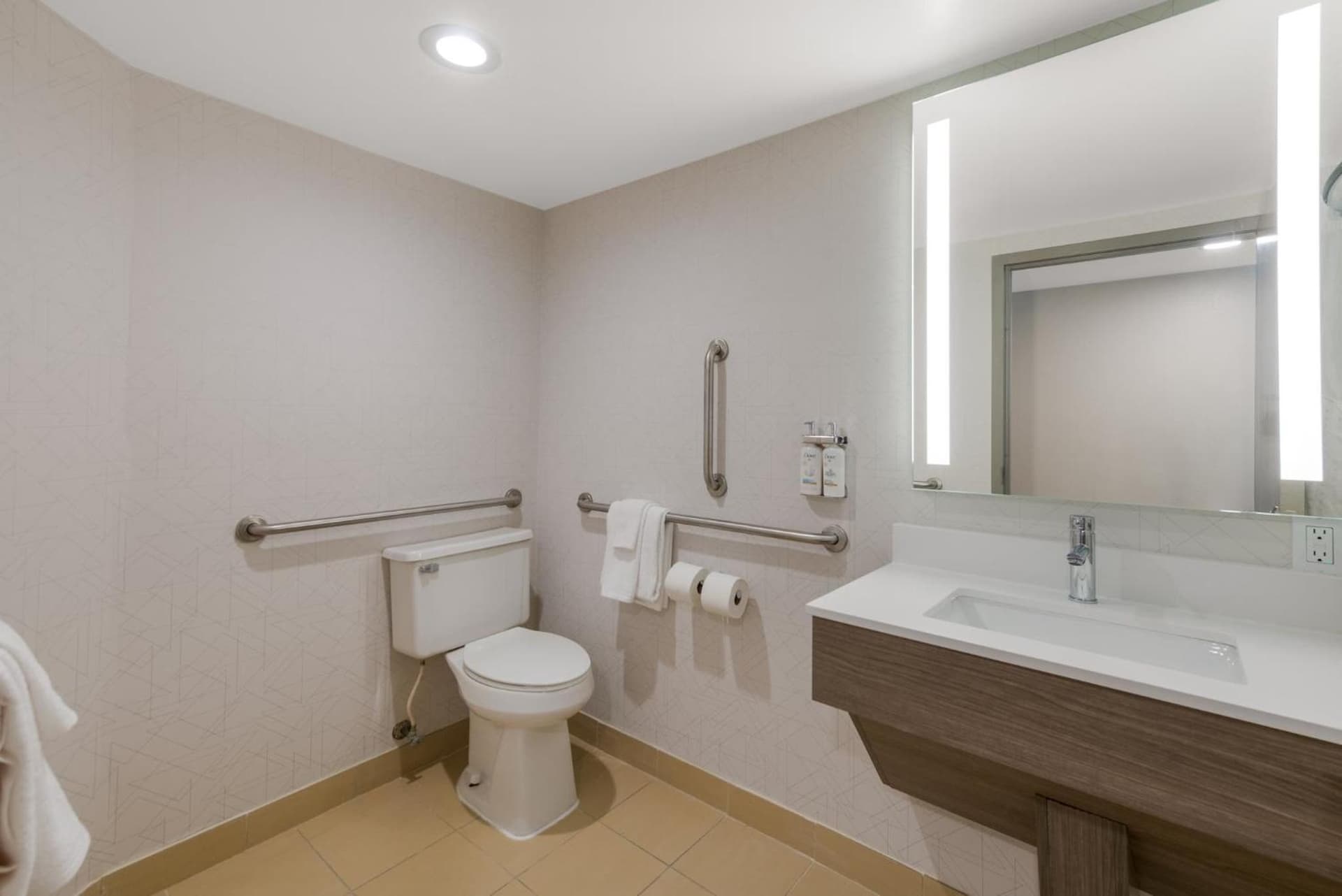 Holiday Inn Express Hotels- Hampton by IHG gallery photo in Hampton, VA — image 84