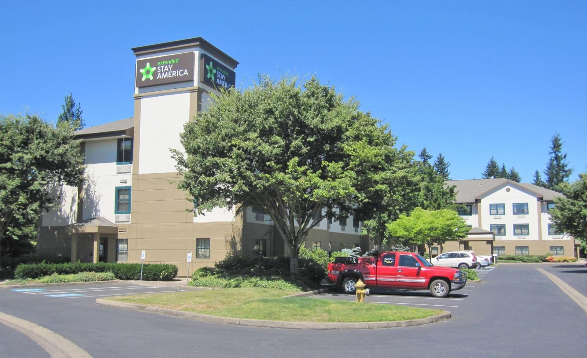 Extended Stay America Suites - Portland - Vancouver featured exterior or lobby in Evergreen, WA — similar hotel