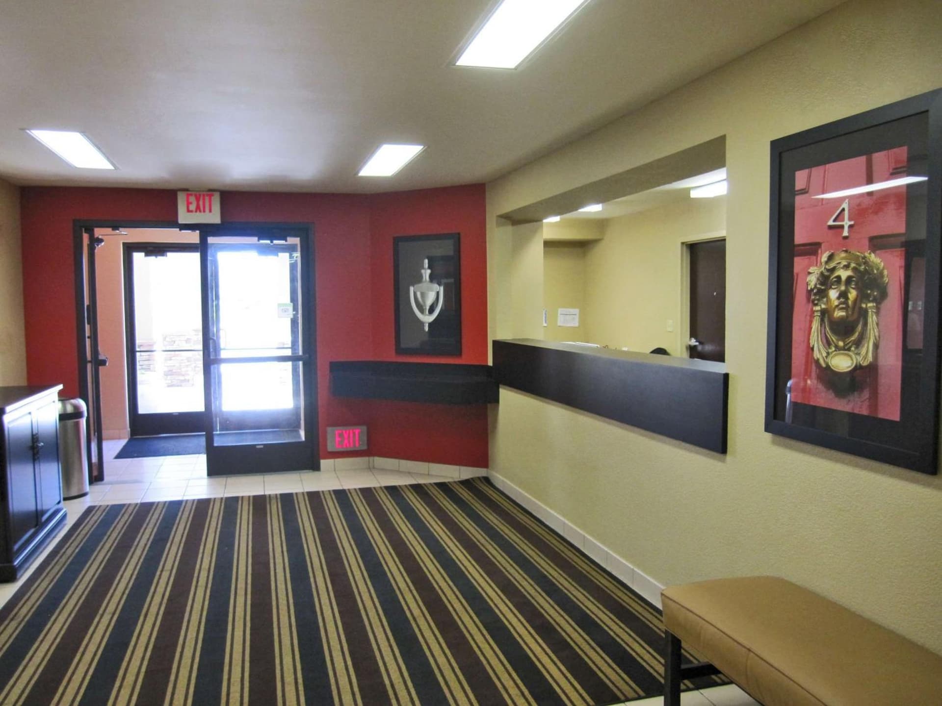 Extended Stay America Suites - Portland - Vancouver property views in Evergreen, WA — gallery photo 3