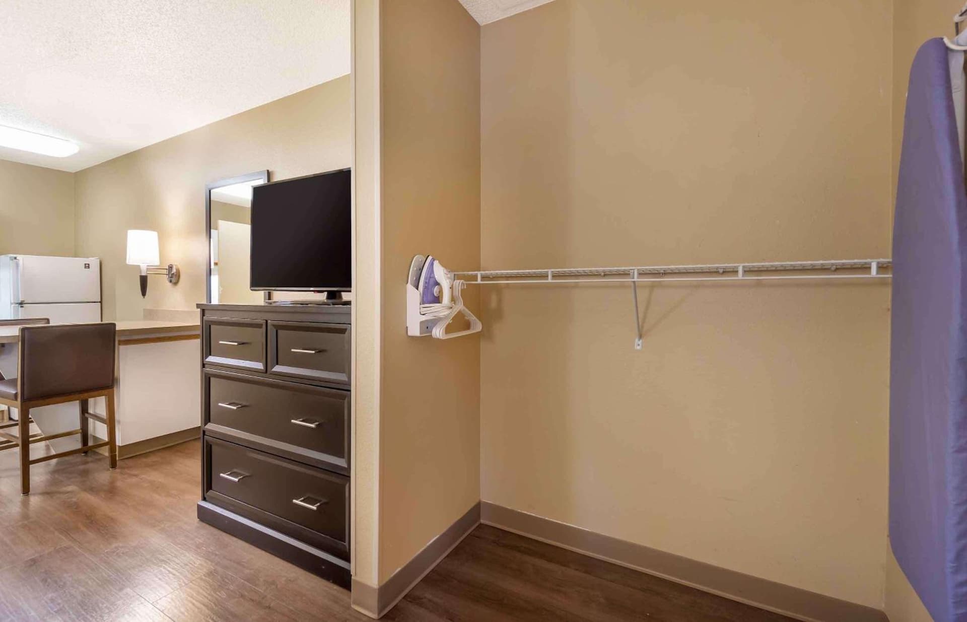 Extended Stay America Suites - Seattle - Bellevue - Factoria gallery photo in Bellevue, WA — image 46