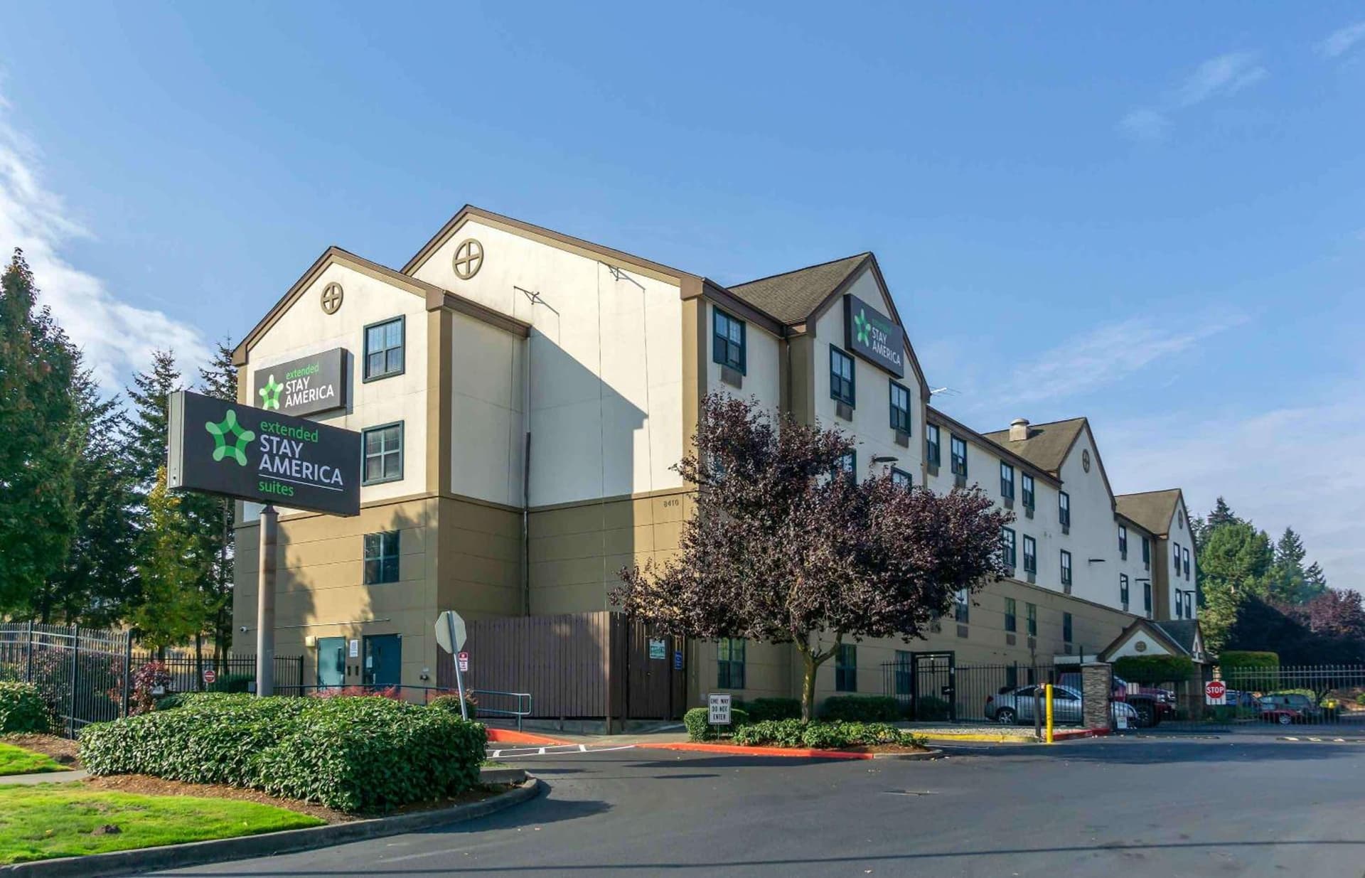 Extended Stay America Suites - Seattle - Everett - North interior in Everett, WA — gallery photo 2