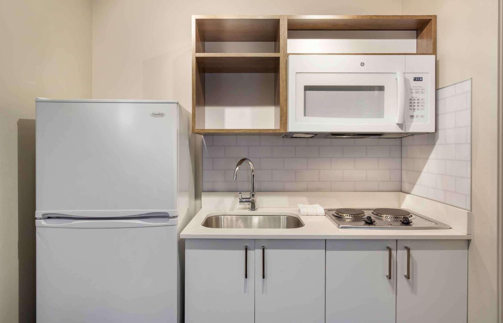 Extended Stay America Suites - Seattle - Redmond gallery photo in Bellevue, WA — image 9