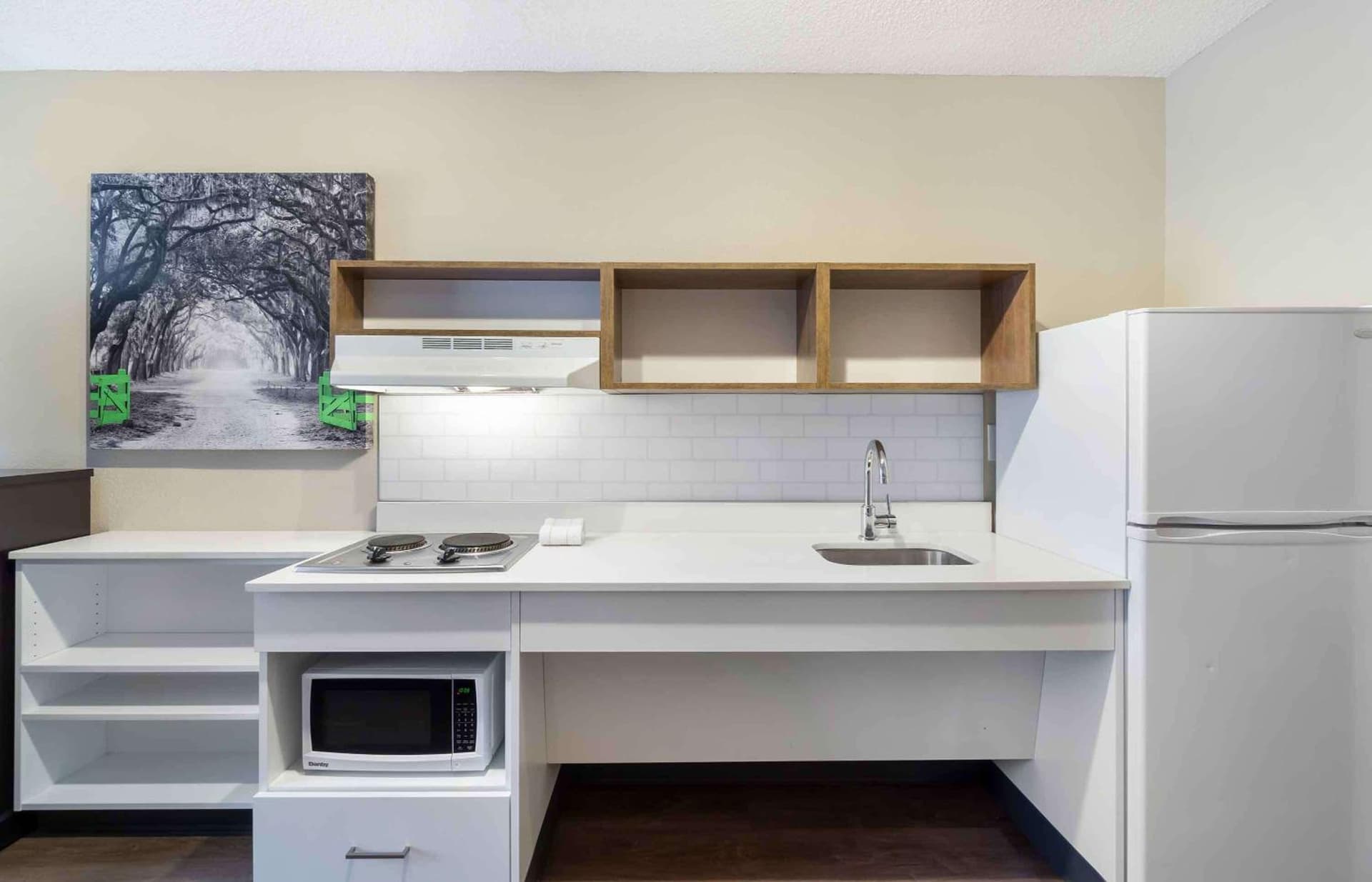 Extended Stay America Suites - Seattle - Redmond gallery photo in Bellevue, WA — image 7
