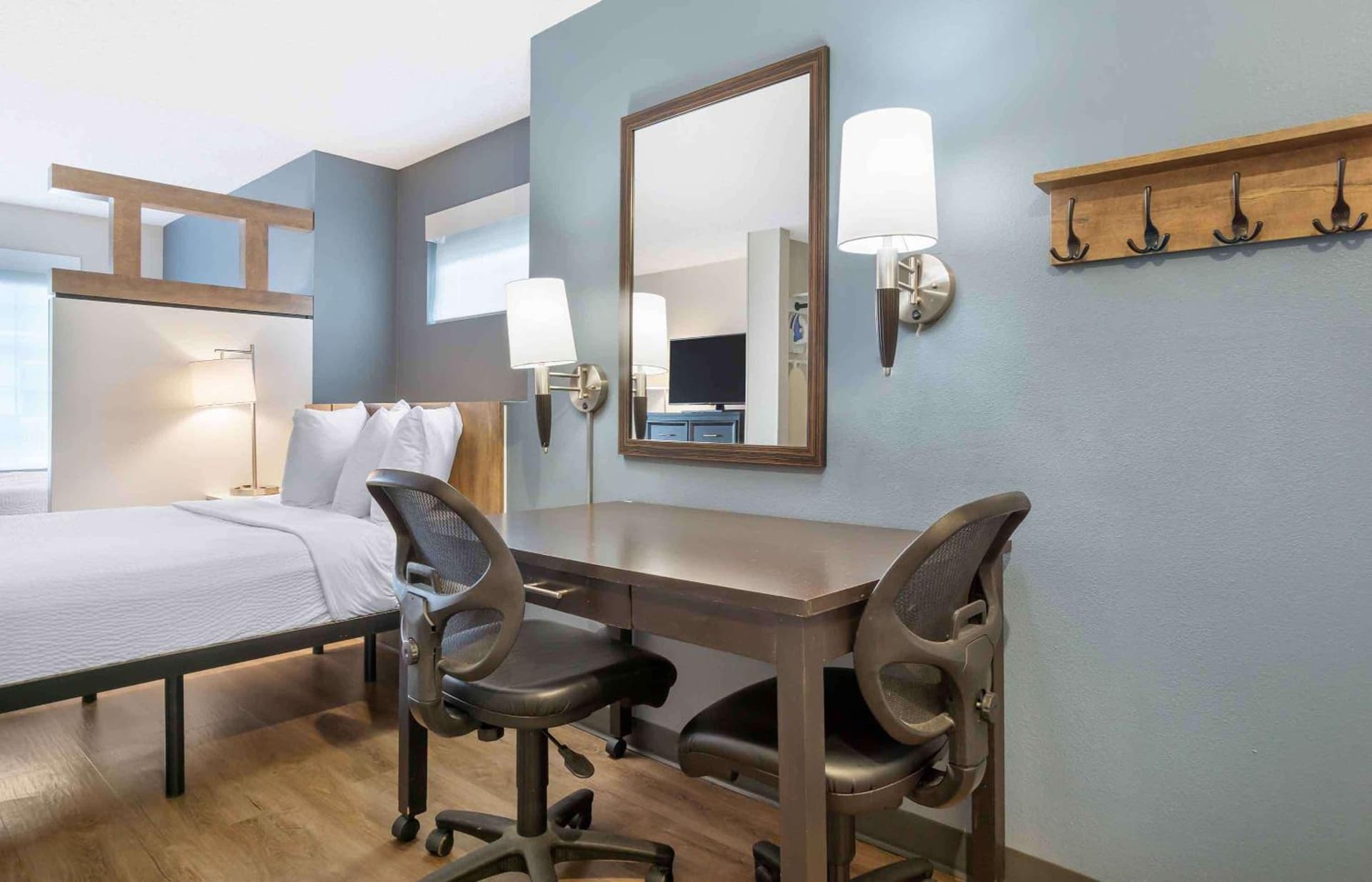 Extended Stay America Suites - Seattle - Redmond property views in Bellevue, WA — gallery photo 3