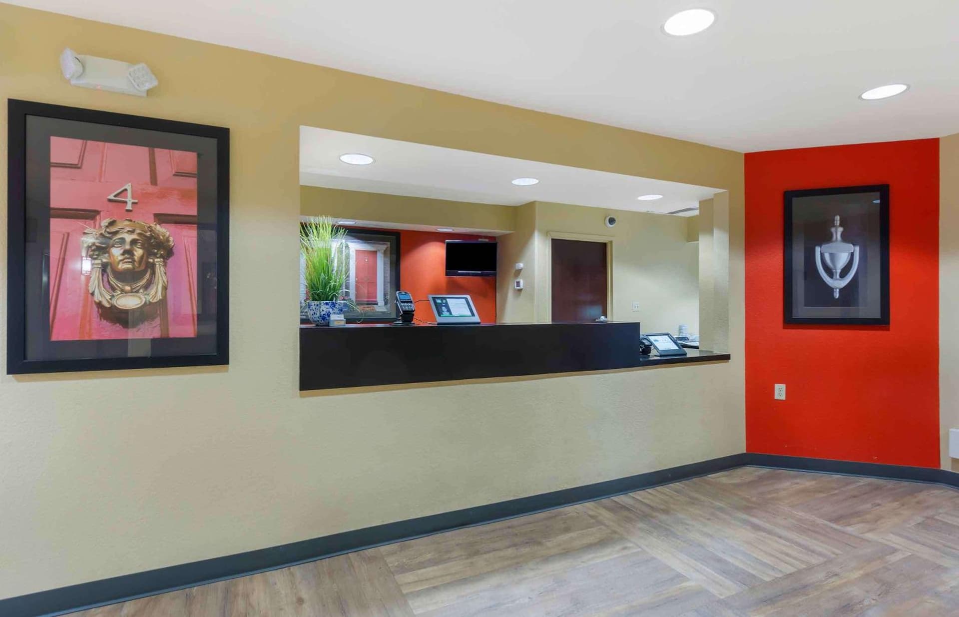 Studio 6 Suites Seattle Kent WA gallery photo in Kent, WA — image 17
