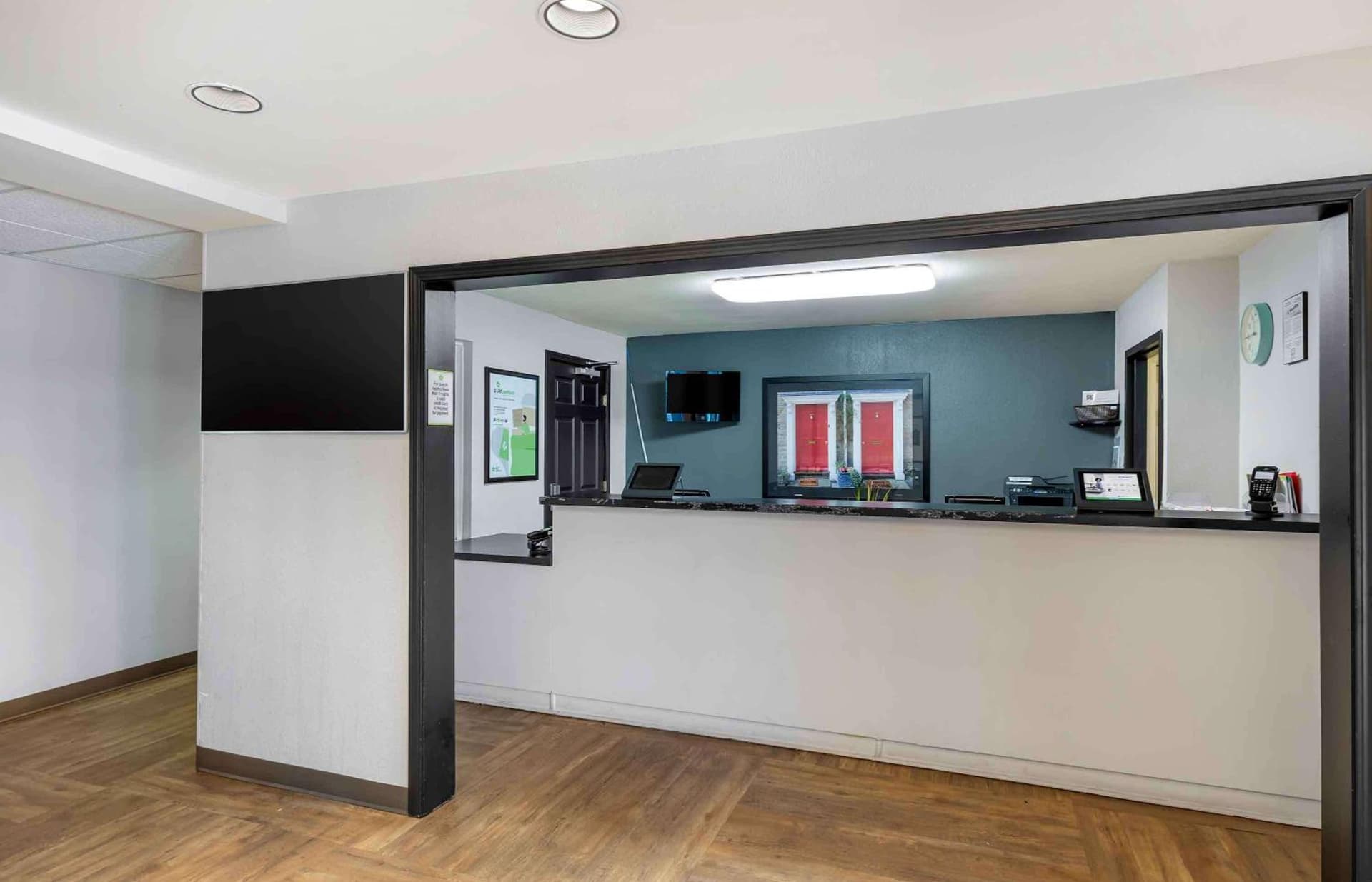 Extended Stay America Select Suites - Denver - Tech Center South - Greenwood Village gallery photo in Centennial, CO — image 19