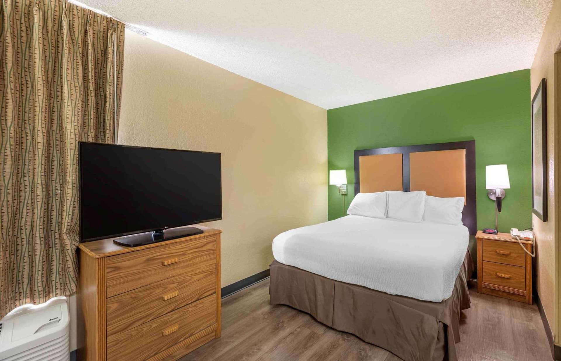 Extended Stay America Select Suites - Denver - Tech Center South - Greenwood Village gallery photo in Centennial, CO — image 18