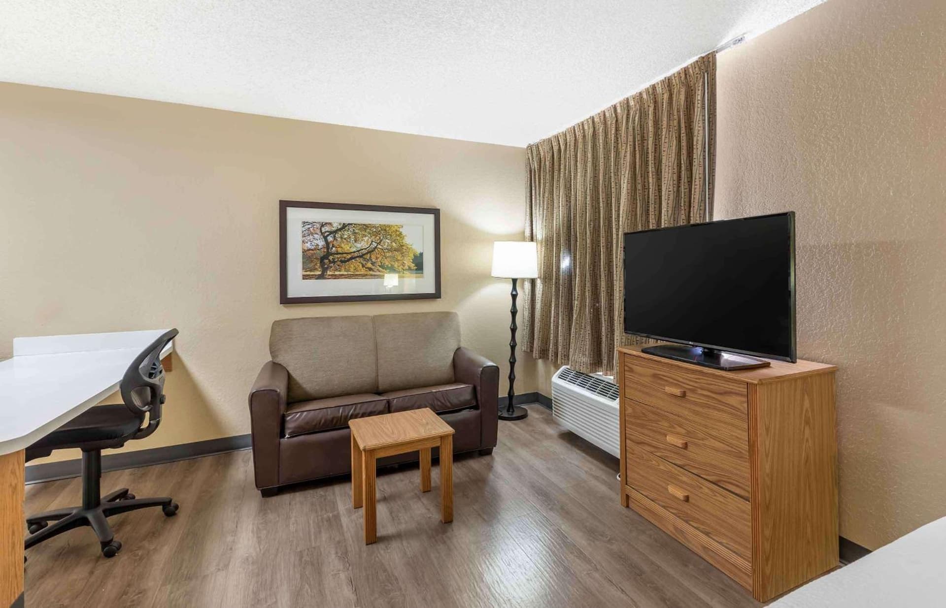 Extended Stay America Select Suites - Denver - Tech Center South - Greenwood Village gallery photo in Centennial, CO — image 20