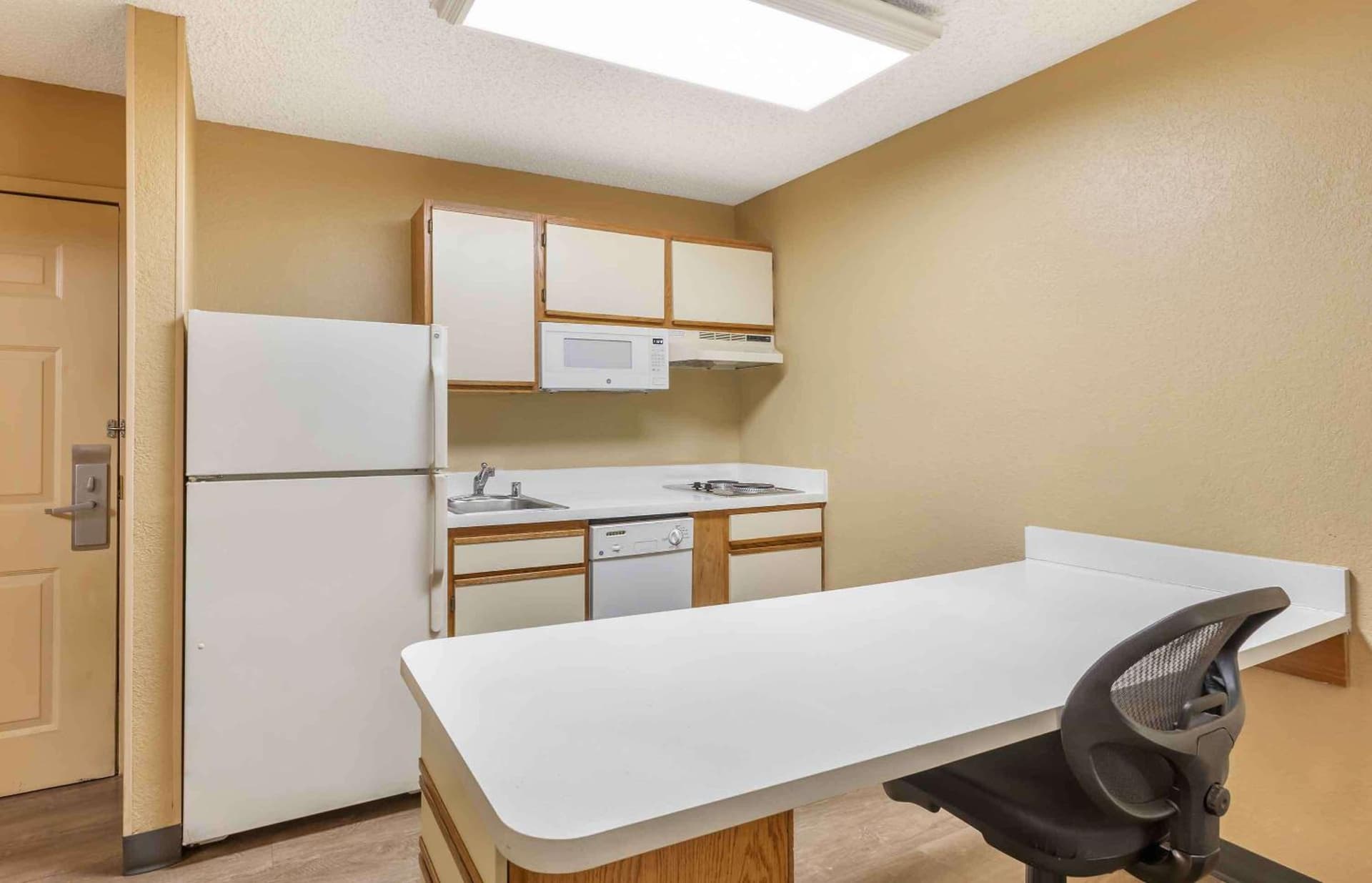 Extended Stay America Select Suites - Denver - Tech Center South - Greenwood Village gallery photo in Centennial, CO — image 46