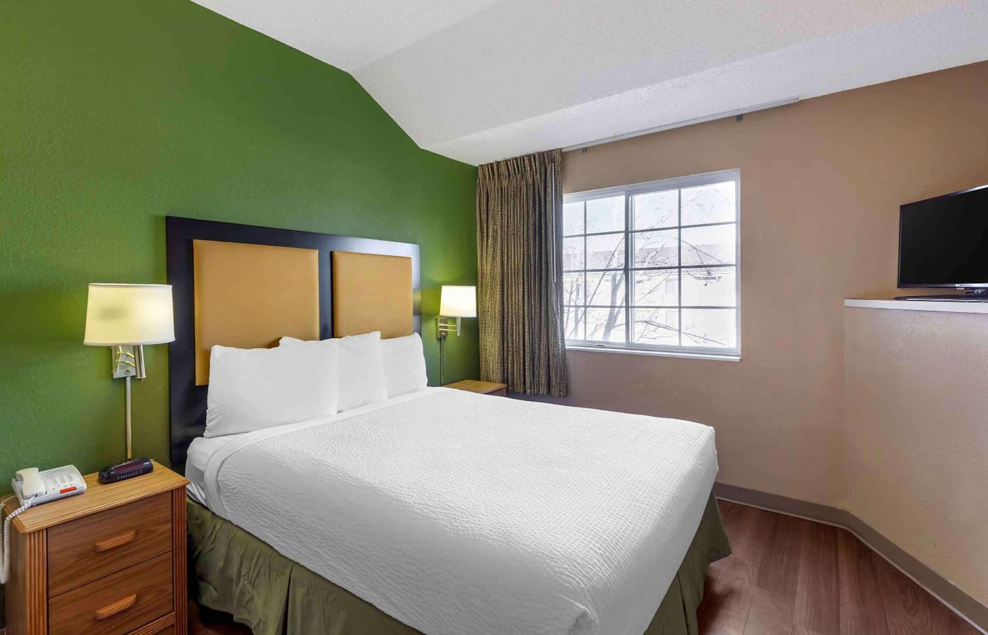 Extended Stay America Select Suites - Denver - Tech Center South - Greenwood Village gallery photo in Centennial, CO — image 16