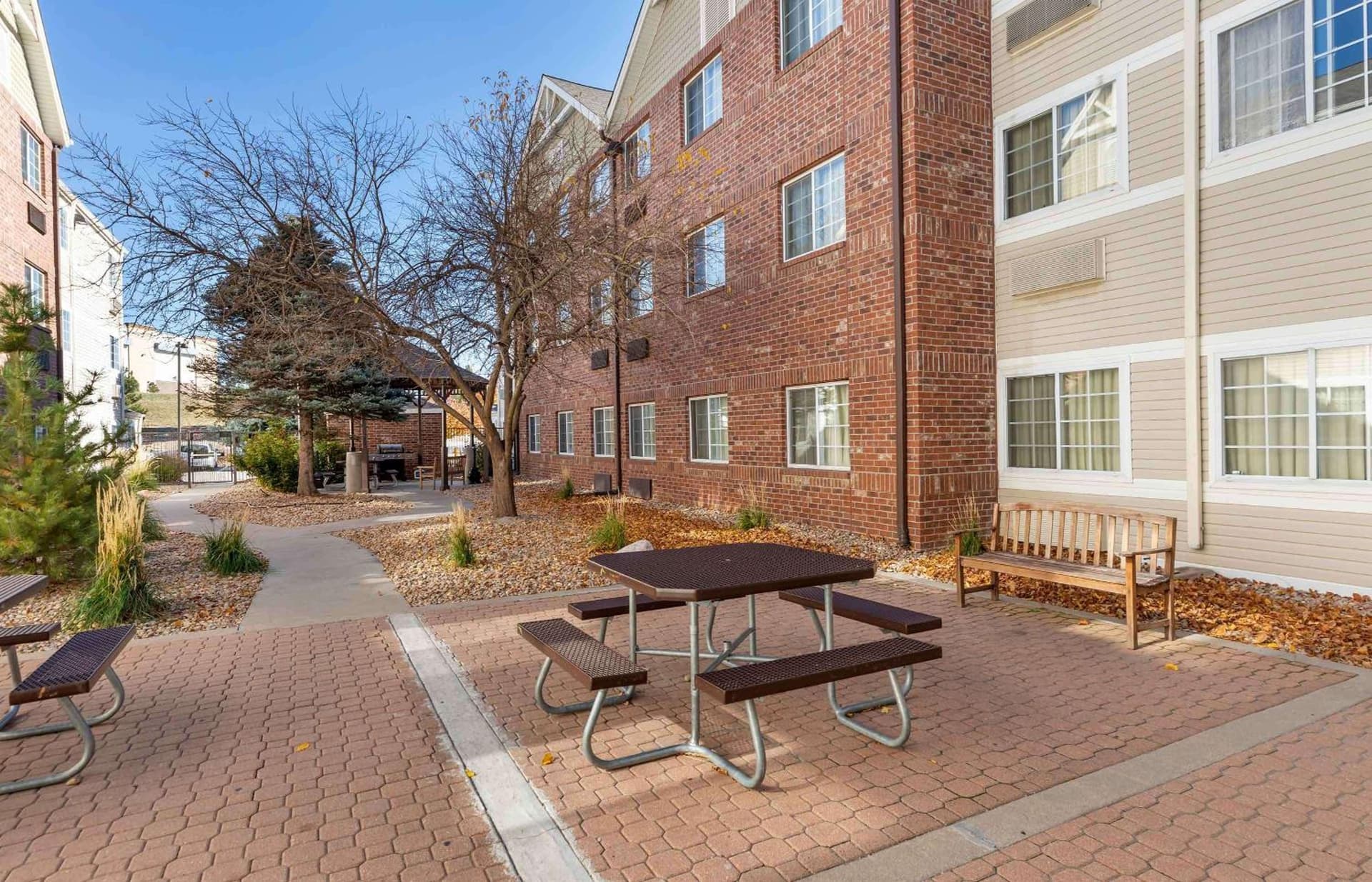 Extended Stay America Select Suites - Denver - Tech Center South - Greenwood Village gallery photo in Centennial, CO — image 33