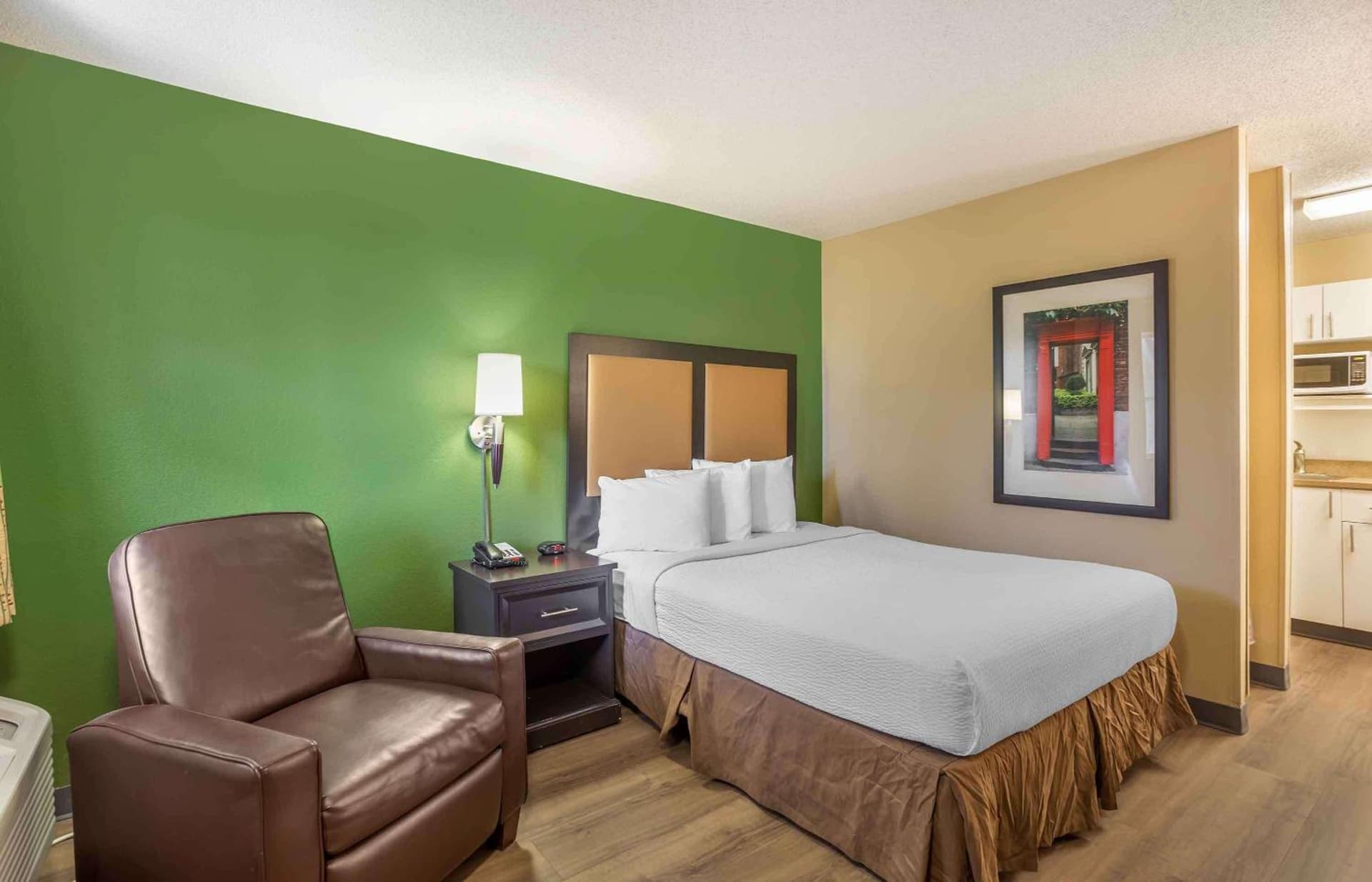 Extended Stay America Suites - Nashville - Brentwood - South property views in Brentwood, TN — gallery photo 3